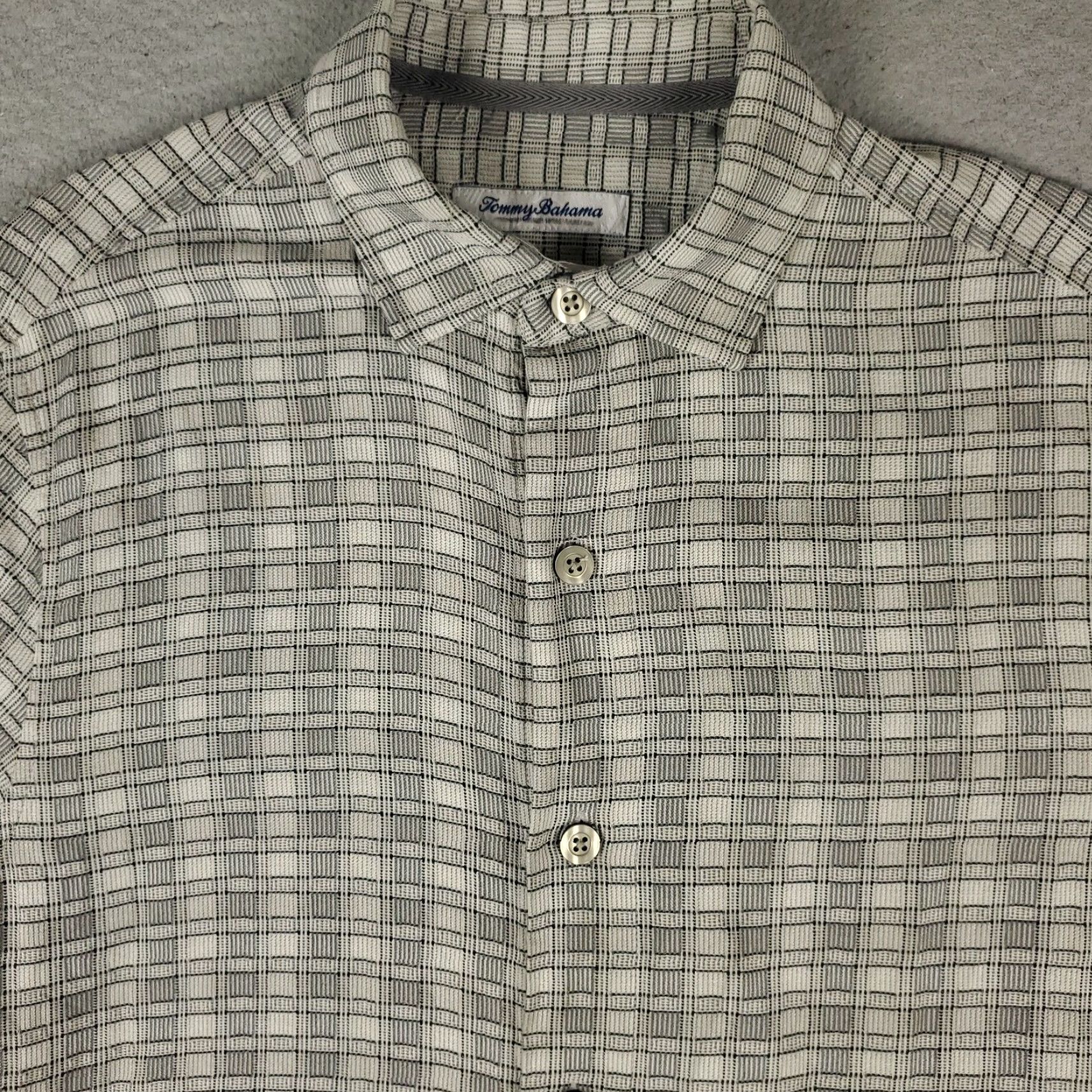 Tommy Bahama Tommy Bahama Shirt Mens Small Gray/Beige Plaid Silk Hawaiian Button Up Size US S / EU 44-46 / 1 - 2 Thumbnail