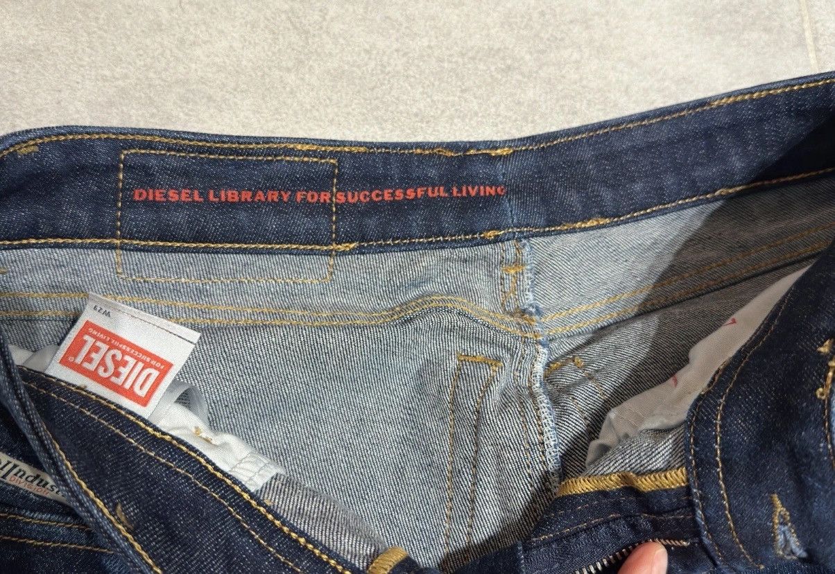 Diesel Diesel Bootcut Flared 1969 5 pocket Women’s Low Rise Jeans Size 29" - 10 Thumbnail
