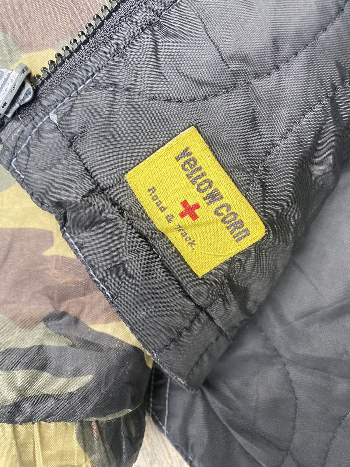 YELLOW CORN Distressed Yellow Corn Riversible Camouflage Black Size L / US 10 / IT 46 - 12 Thumbnail
