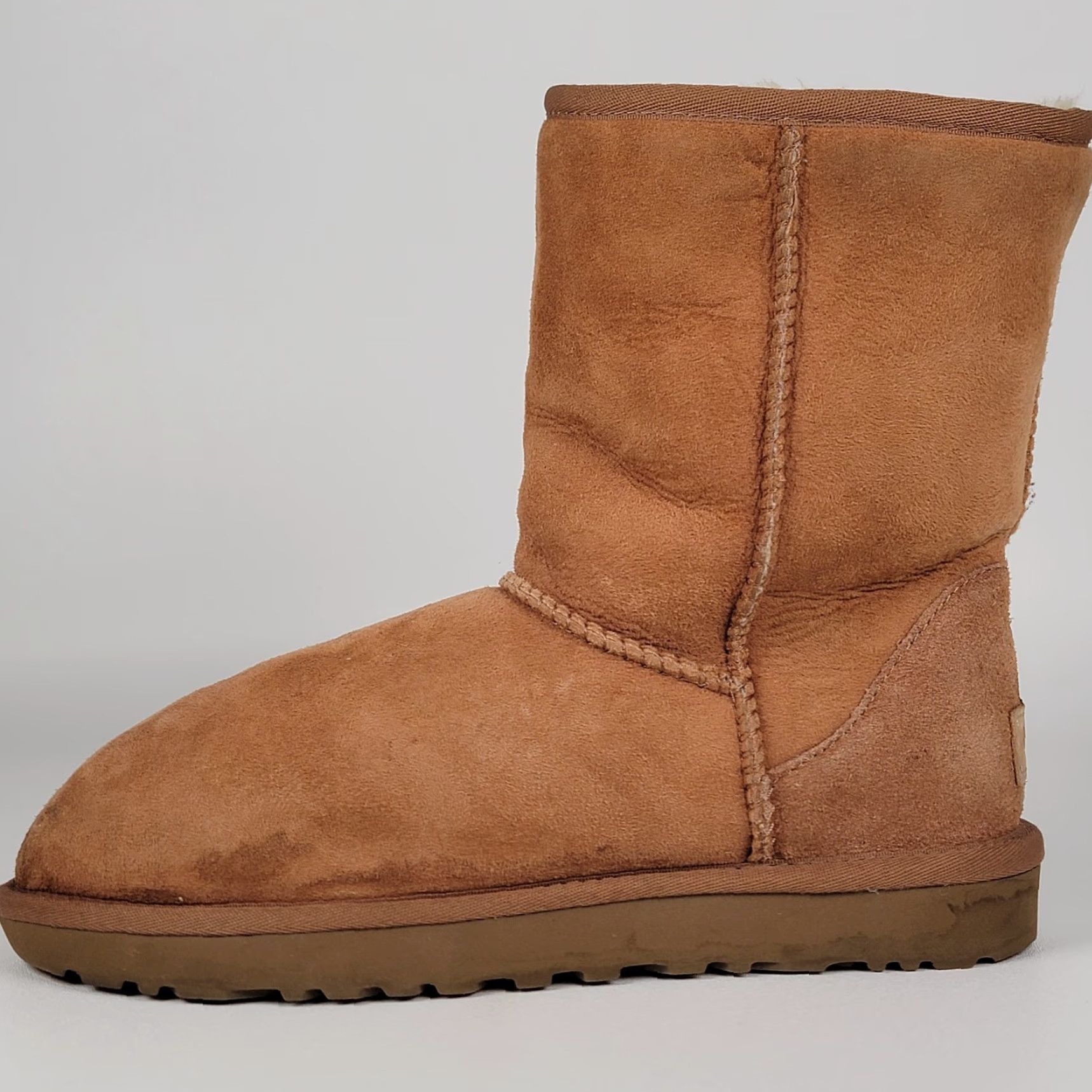 Ugg UGG Classic Short II Boots Suede Sheepskin Chestnut Brown Women 8 US 39 EU Slip-On Casual Winter Flat Heel Platform Brown Logo M Mid-Calf Shoes Size 30" / US 8 / IT 44 - 6 Thumbnail