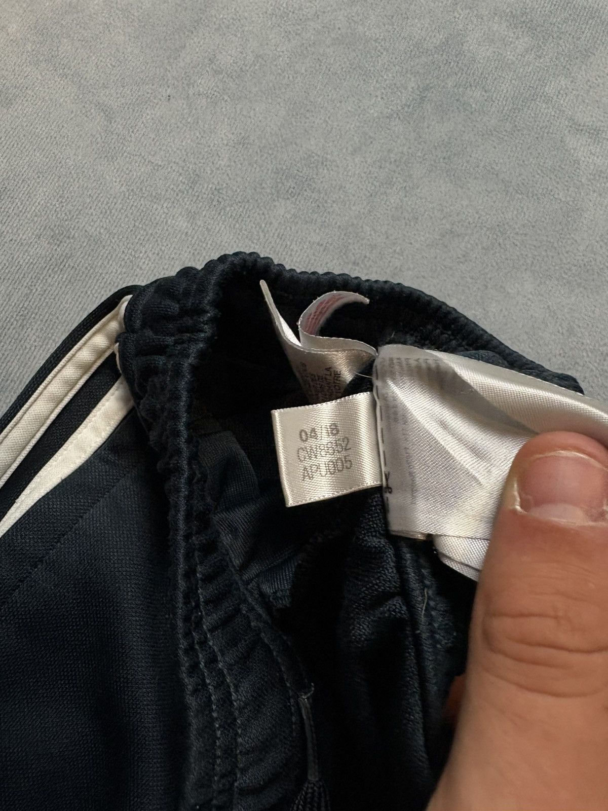 Adidas × Vintage Adidas Real Madrid Track Pants 2018 – Black – (Fits XS) Size US 27 - 6 Thumbnail