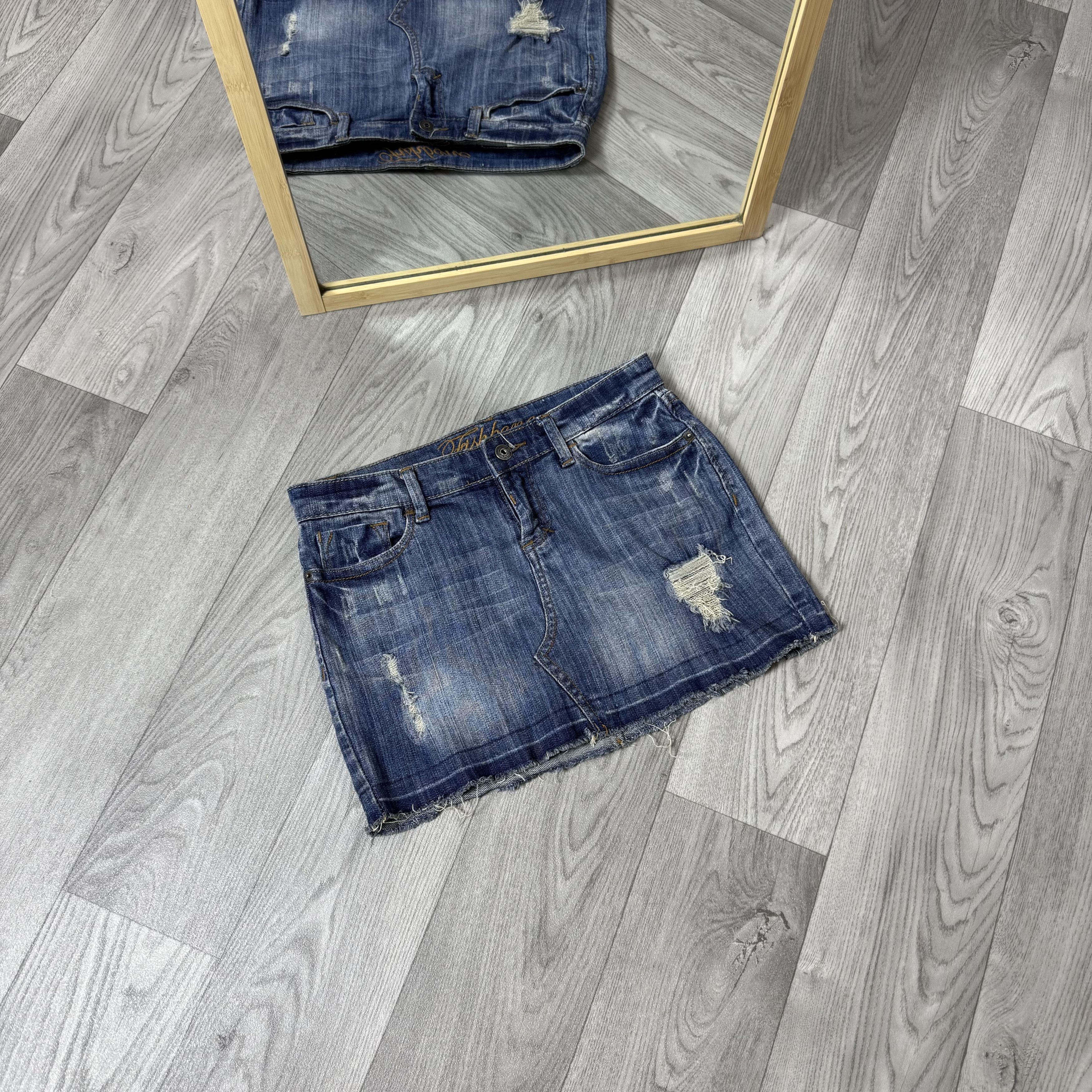 Vintage Vintage Fishbone Y2K Denim Faded Low Rise Blue Mini Skirt XS Size 24" / US 00 / IT 34 - 3 Thumbnail