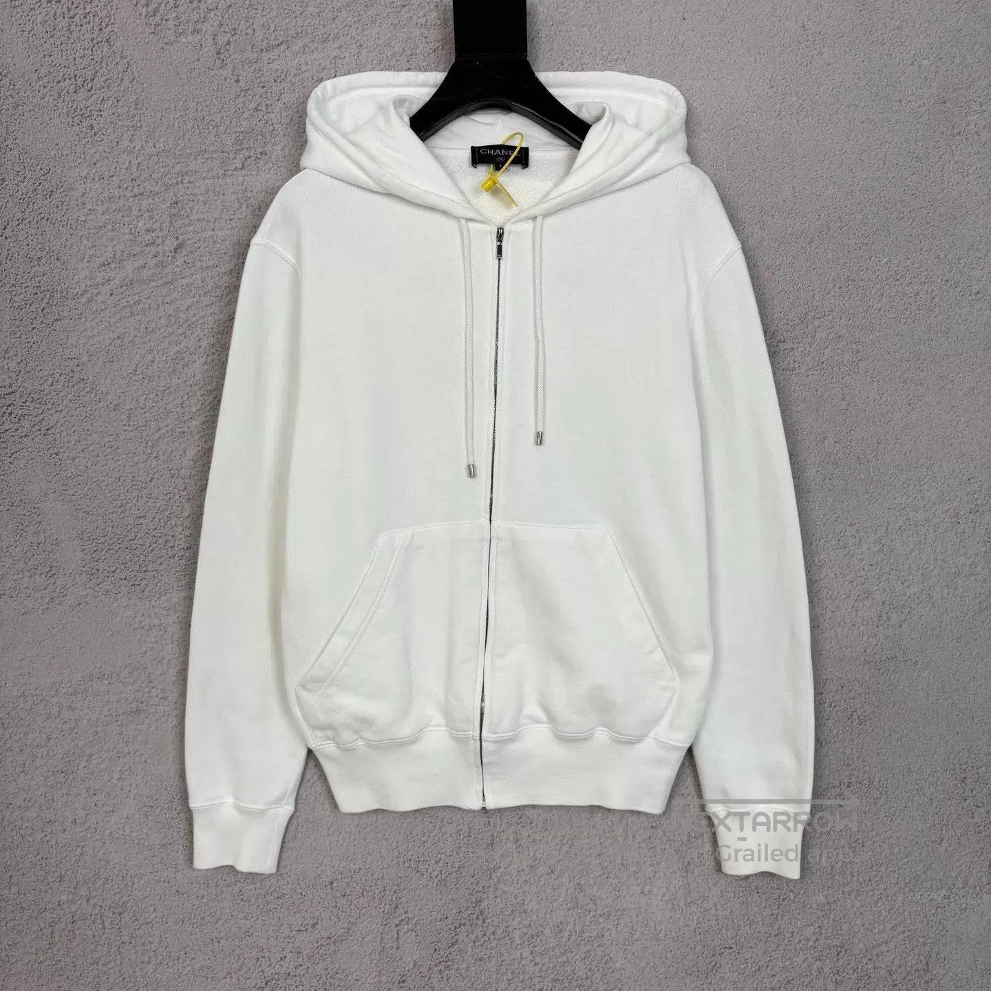 Chanel White Zip. Size US S / EU 44-46 / 1 - 1 Thumbnail