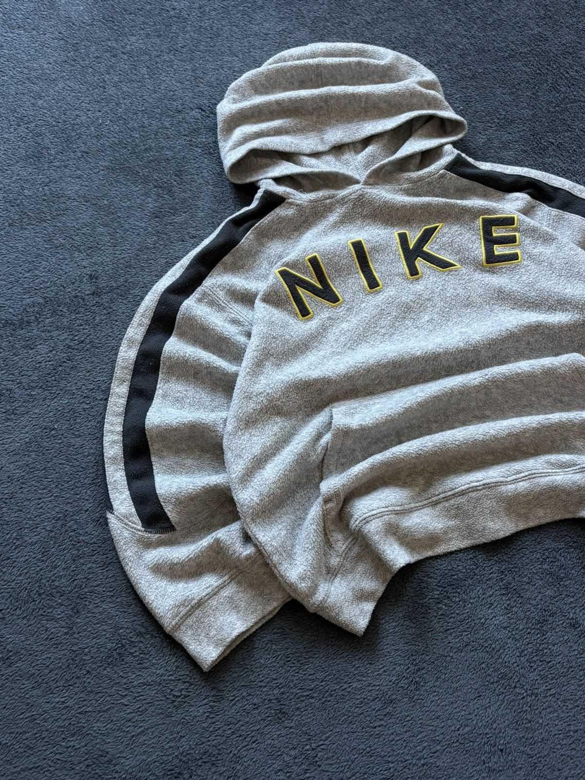 Nike 90s Nike Vintage Spellout Logo Teddy Fleece Hoodie Rare Y2K Size US S / EU 44-46 / 1 - 3 Thumbnail