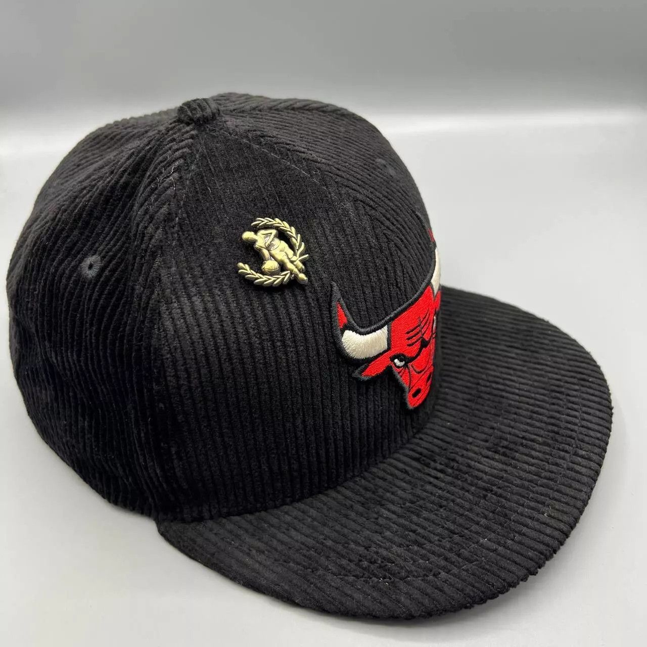 New Era Chicago Bulls Hat Men 7 3/8 Corduroy 59Fifty New Era Fitted Size ONE SIZE - 3 Thumbnail