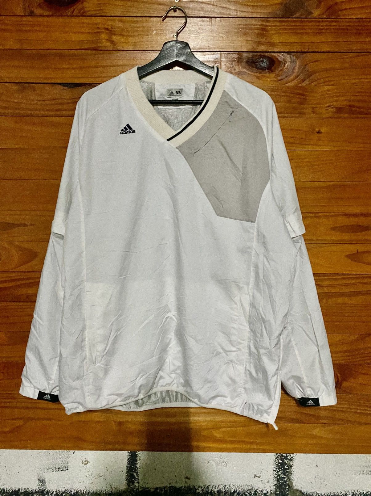Adidas Vintage Adidas White Windbreaker Pullover Japan Edition Size US L / EU 52-54 / 3 - 3 Thumbnail