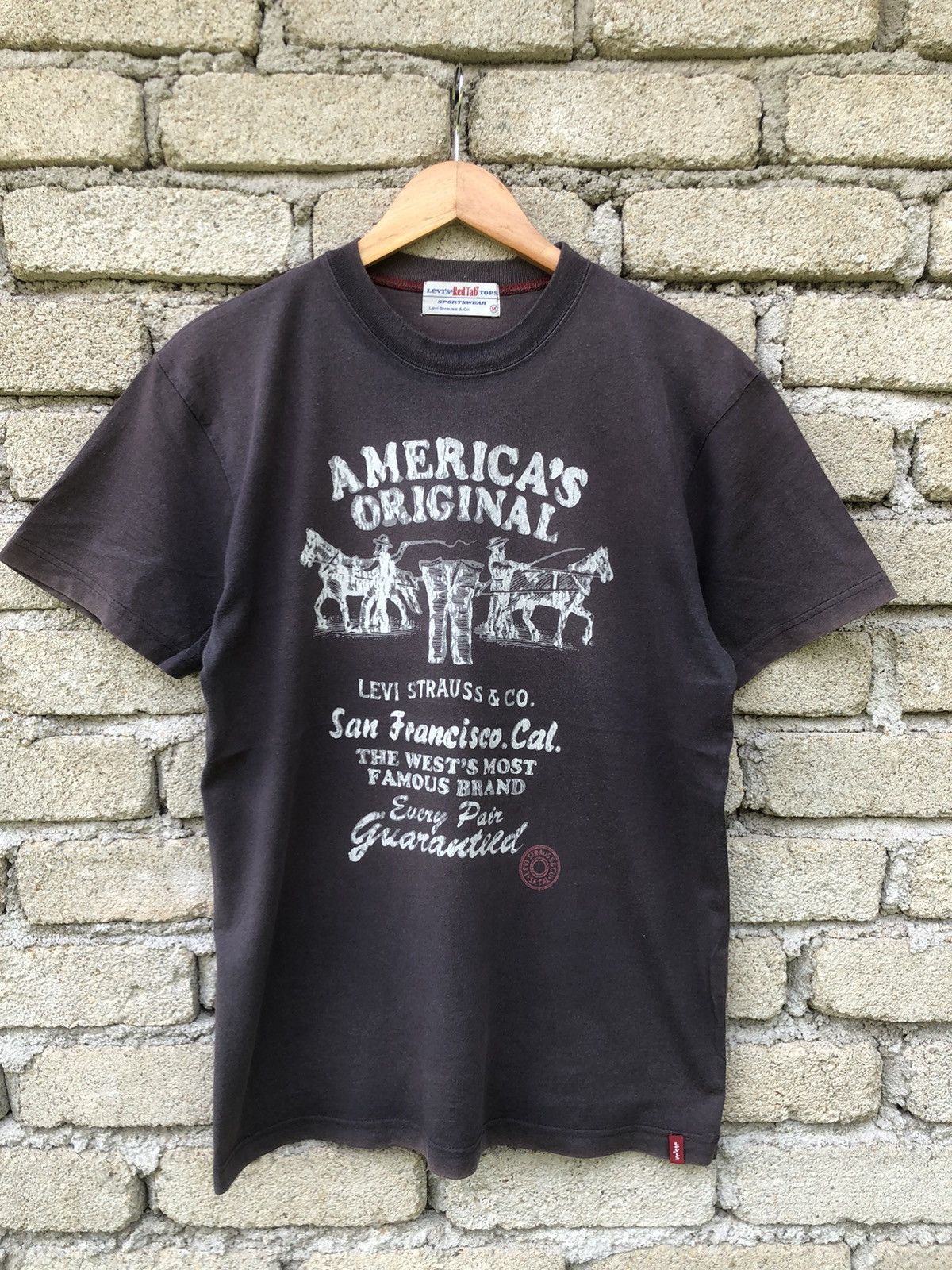 Levi's Vintage Sunfaded Levis Red Tab Tops Americas Original Tee Size US M / EU 48-50 / 2 - 1 Thumbnail