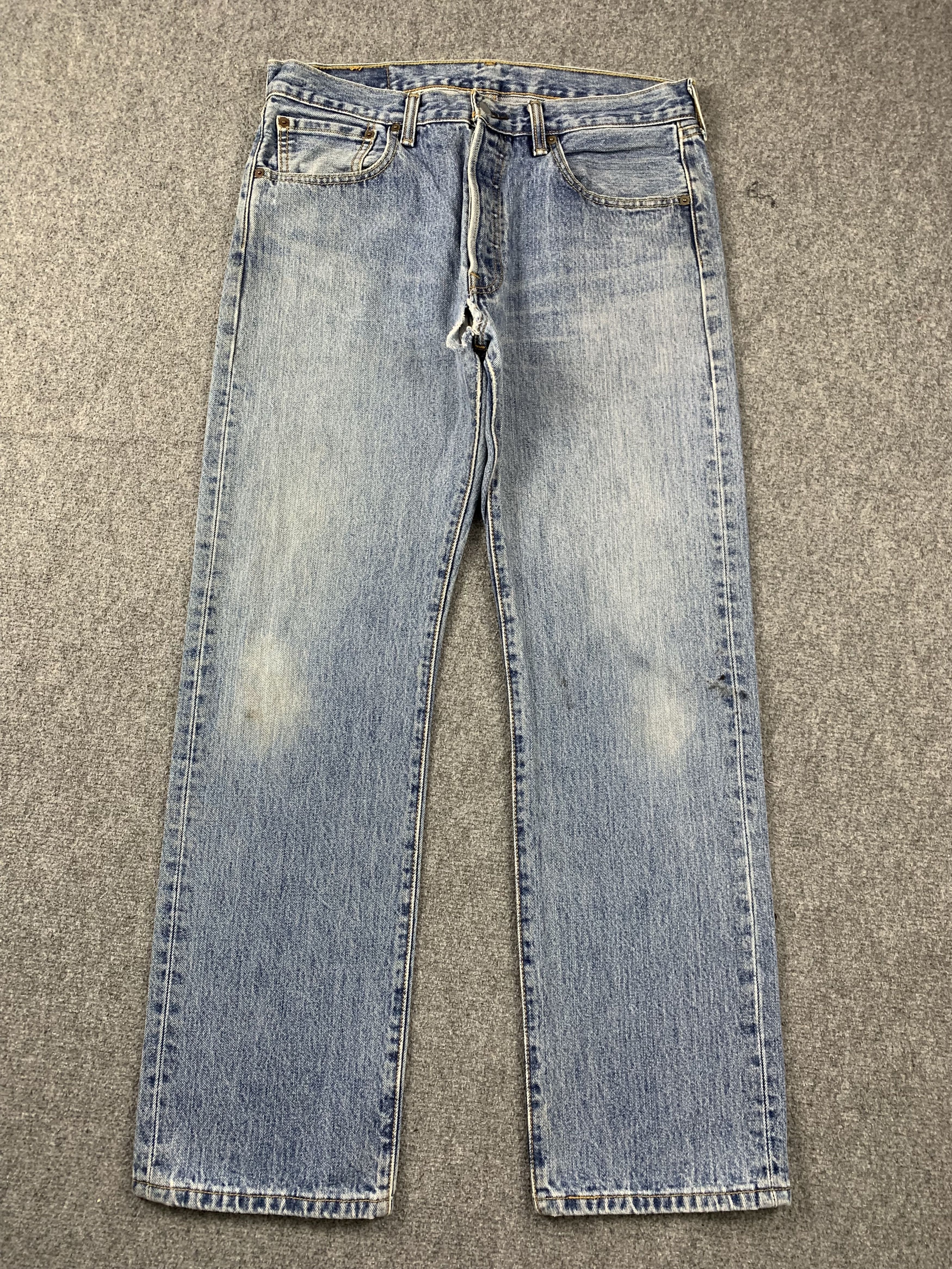 Levi's × Vintage Vintage Levis 501 Faded Blue Jeans Size US 32 / EU 48 - 1 Thumbnail