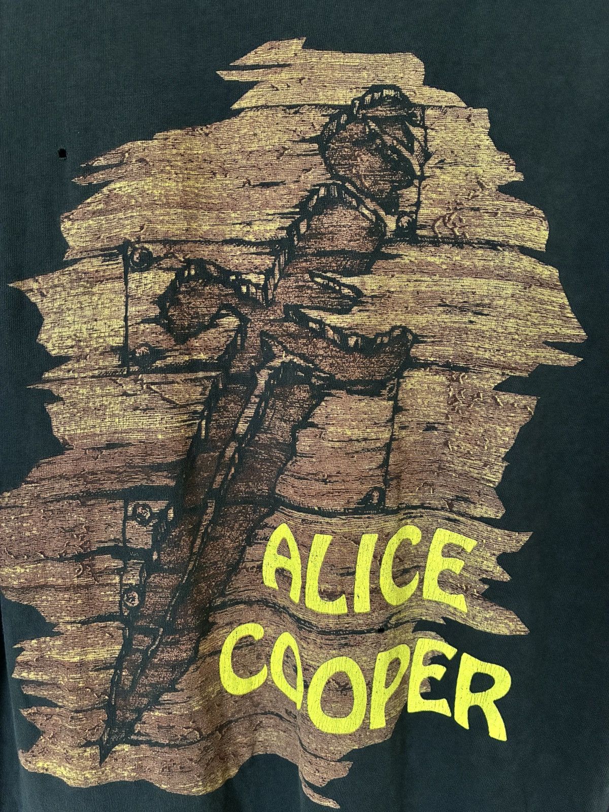 Brockum 1991 Alice Cooper “Schools Out” Faded & Repaired Tee Size US L / EU 52-54 / 3 - 8 Thumbnail