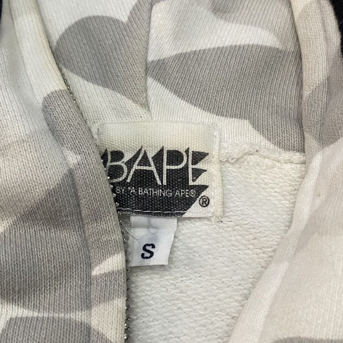 Bape NFS Limited Bape OG Shark White Hoodie Nigo Size US S / EU 44-46 / 1 - 5 Thumbnail