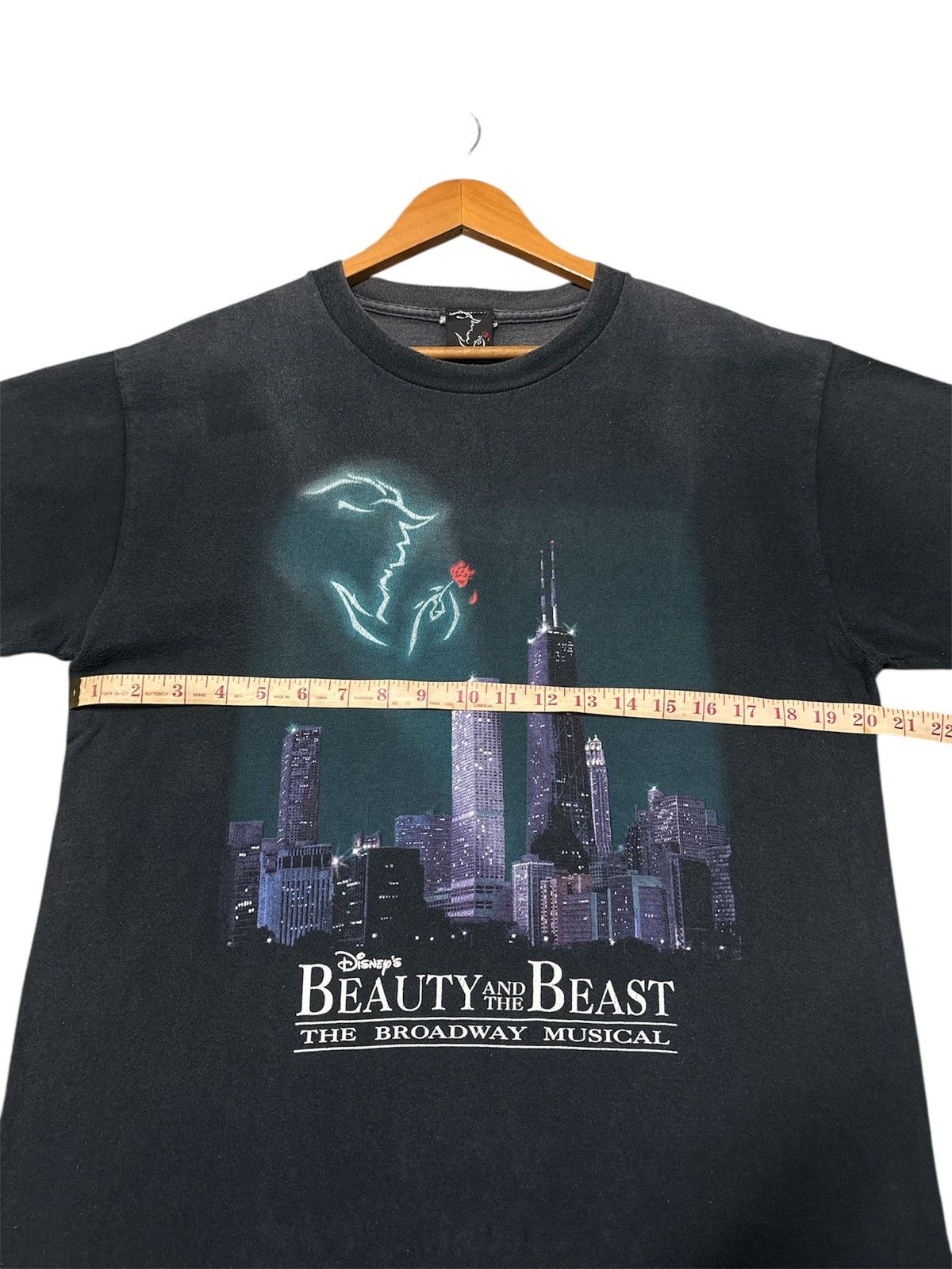 Disney RARE DISNEY BEAUTY AND THE BEAST VINTAGE TSHIRT TEE🔥 Size US L / EU 52-54 / 3 - 11 Thumbnail
