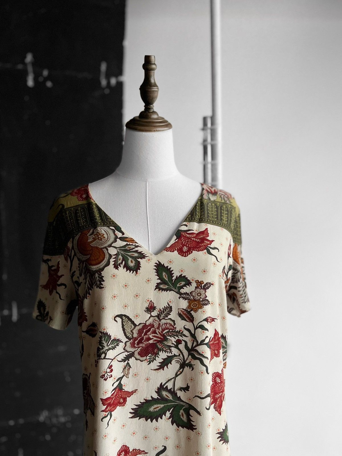 Designer × Desigual Desigual Womens Floral Printed V-Neck Tunic Dress Size S / US 4 / IT 40 - 7 Thumbnail