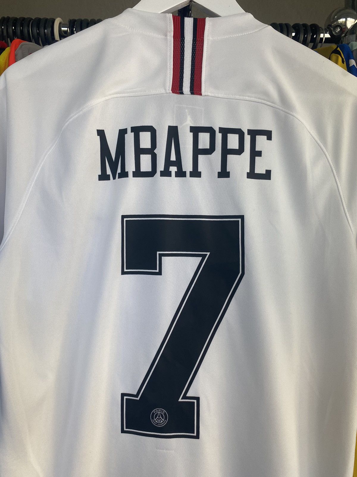 Jordan Brand 2018/19 JORDAN PSG #7 MBAPPE SOCCER FOOTBALL JERSEY SHIRT Size US M / EU 48-50 / 2 - 11 Thumbnail