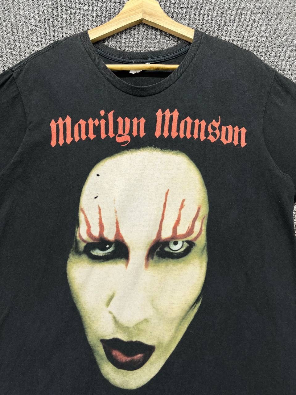Band Tees Vintage Marilyn Manson Punk Rock Band Tees T Shirts Size US M / EU 48-50 / 2 - 5 Thumbnail