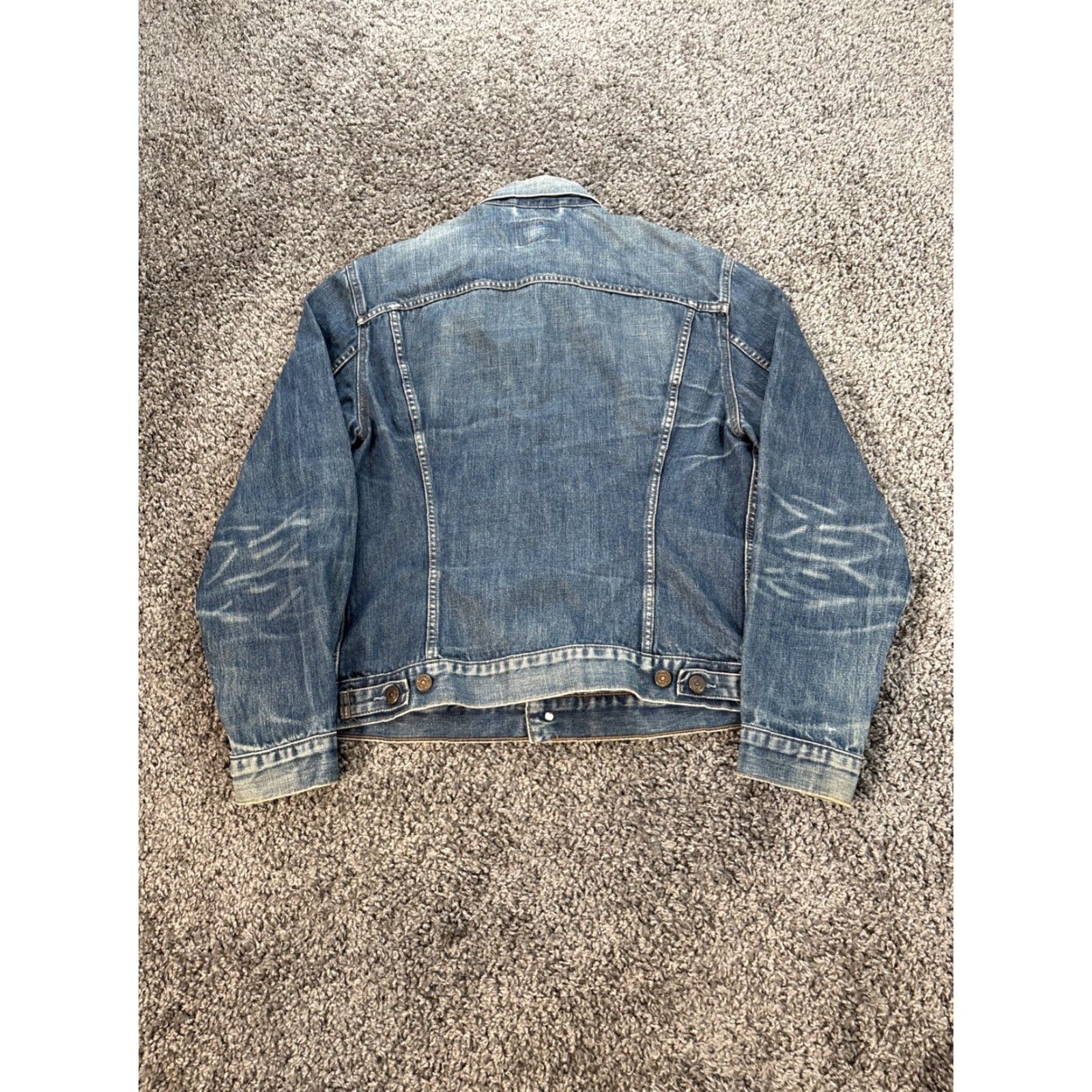Levi's VINTAGE Levi’s Denim Jacket Mens XL 70500 04 Jean Trucker Distressed Whiskered Denim Jacket Blue Slim Regular Men Leather? (Note: placeholder) Size US 36 / EU 52 - 5 Thumbnail