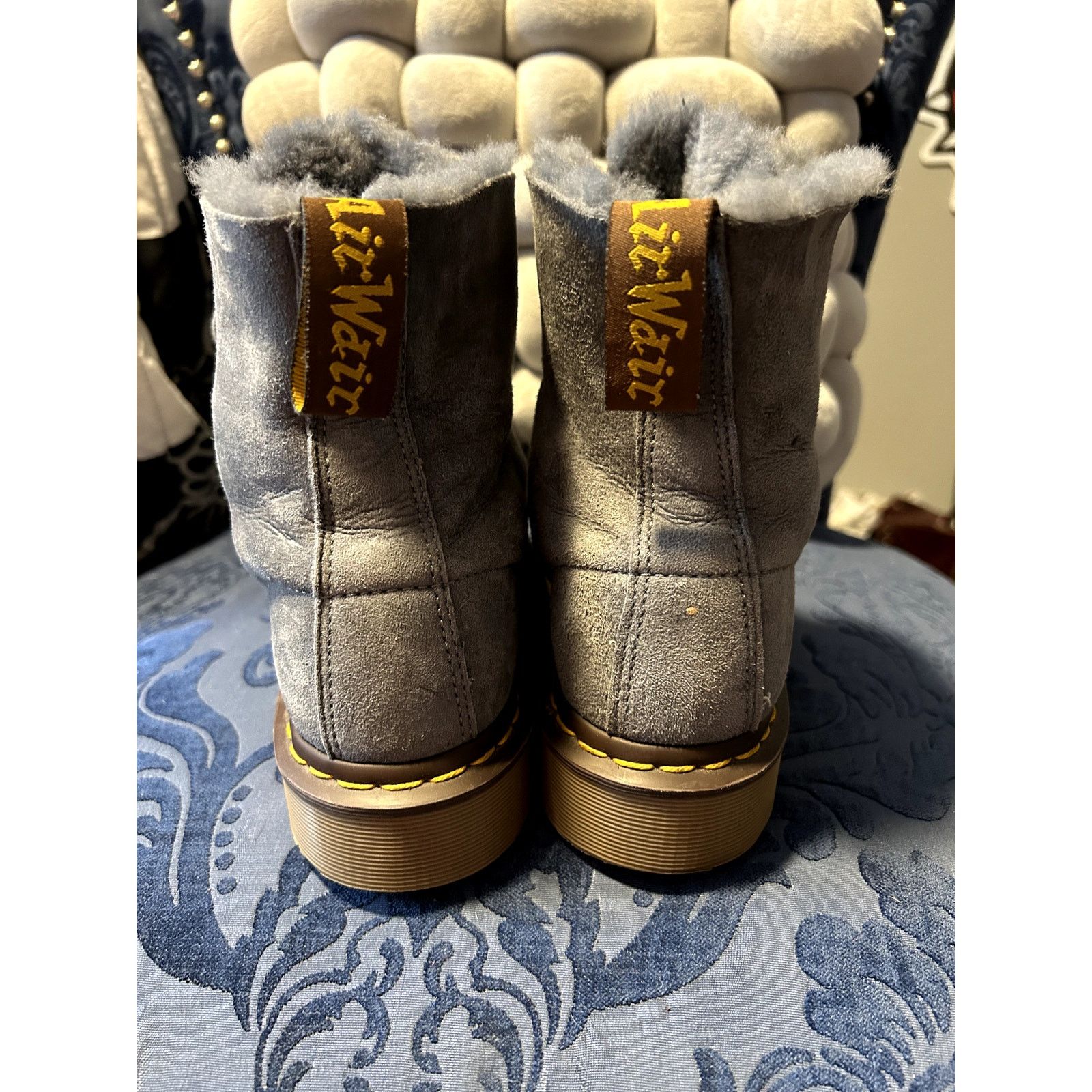 Dr. Martens Dr Martens Dove Grey Suede Faux Fur Lined Size 7/EU 38 Size US 7 / IT 37 - 4 Thumbnail