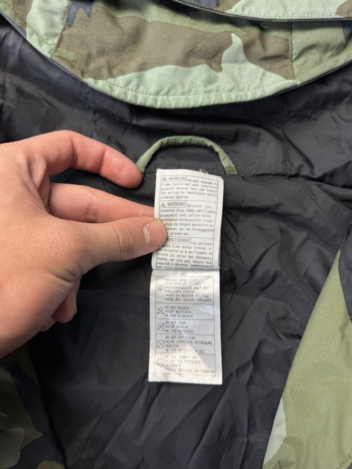 Carhartt Vintage: Carhartt Wax Camo Jacket Y2K Size US S / EU 44-46 / 1 - 19 Thumbnail