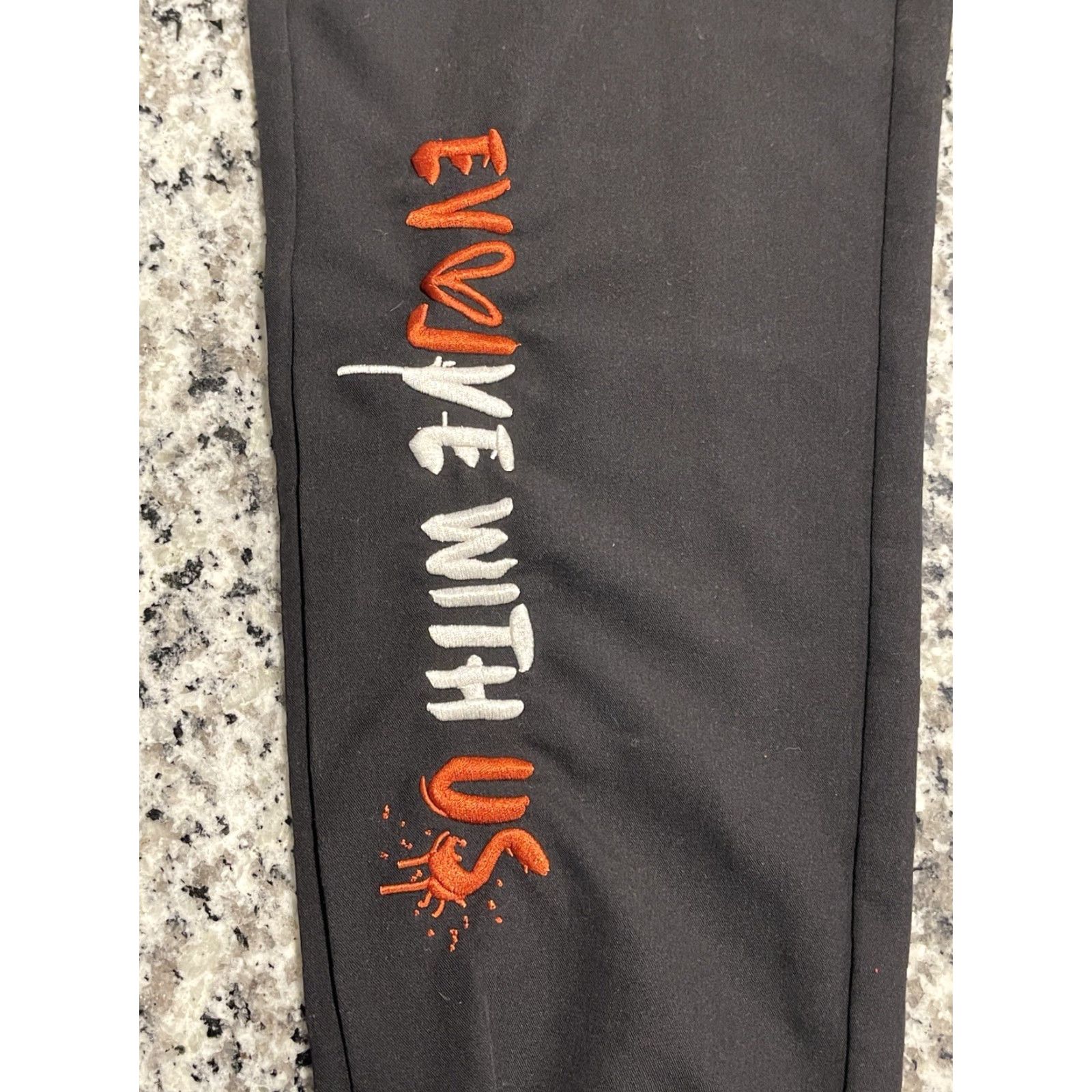 Vintage FIGS Zamora Jogger Scrub Pants Women’s S Slim Fit Black Drawstring Tapered Inseam 29 Embroidered Slimming Size 28" / US 6 / IT 42 - 2 Thumbnail