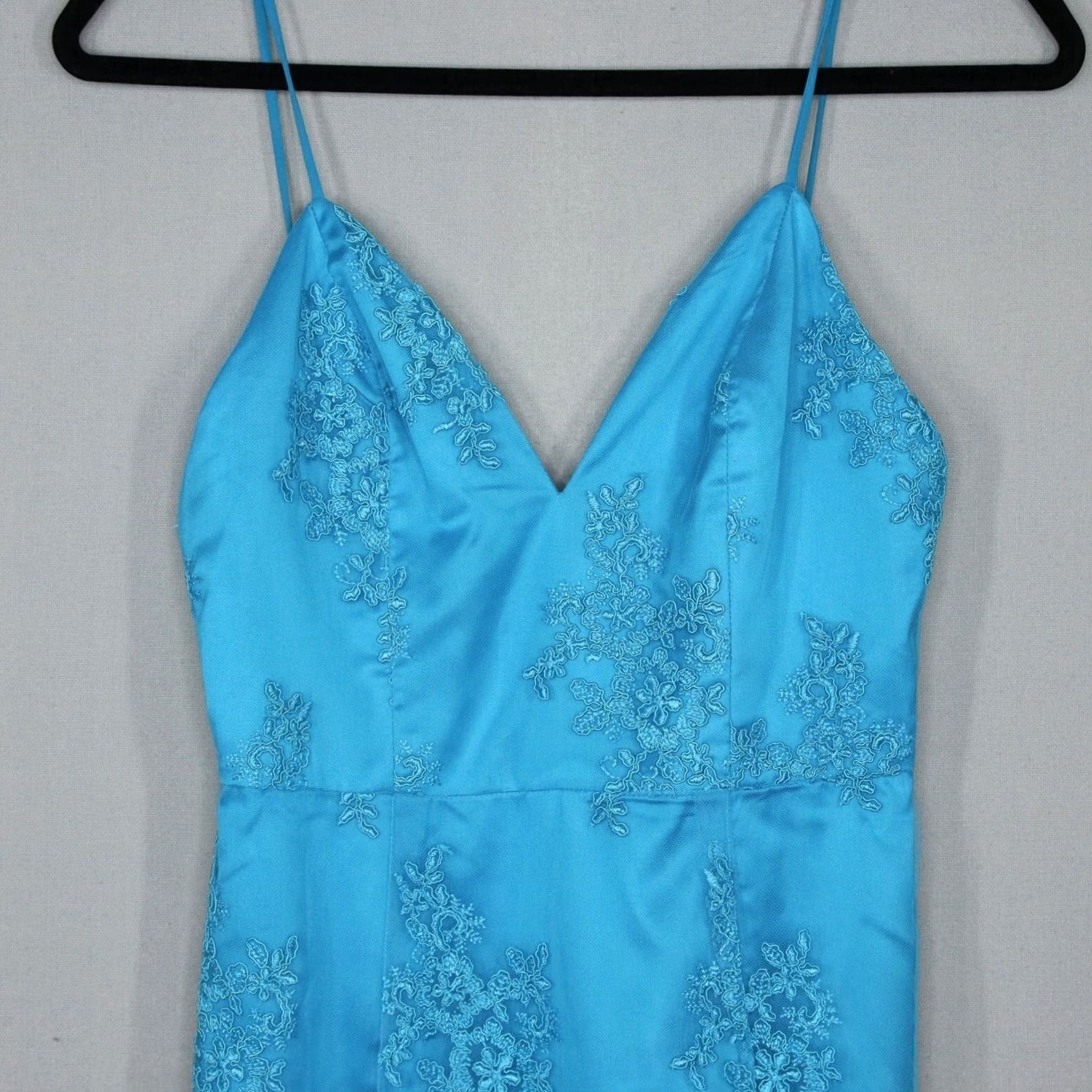 NBD NBD Blue Lace Mini Dress Sleeveless V-Neck Size S Party Cocktail Women Size S / US 4 / IT 40 - 3 Thumbnail