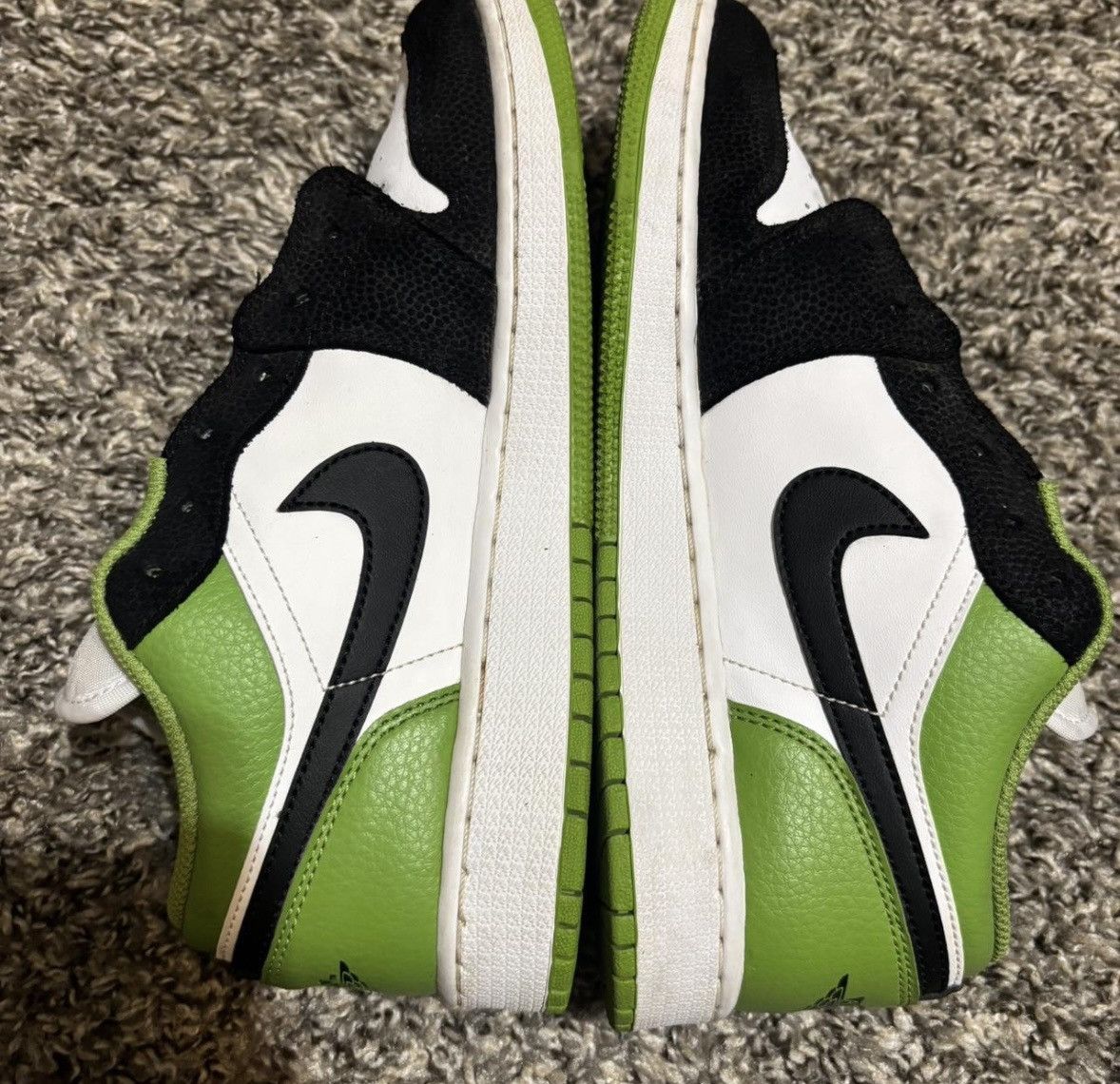 Jordan Brand Jordan 1 low SE floral vines (GS) Size US 7 / EU 40 - 1 Thumbnail