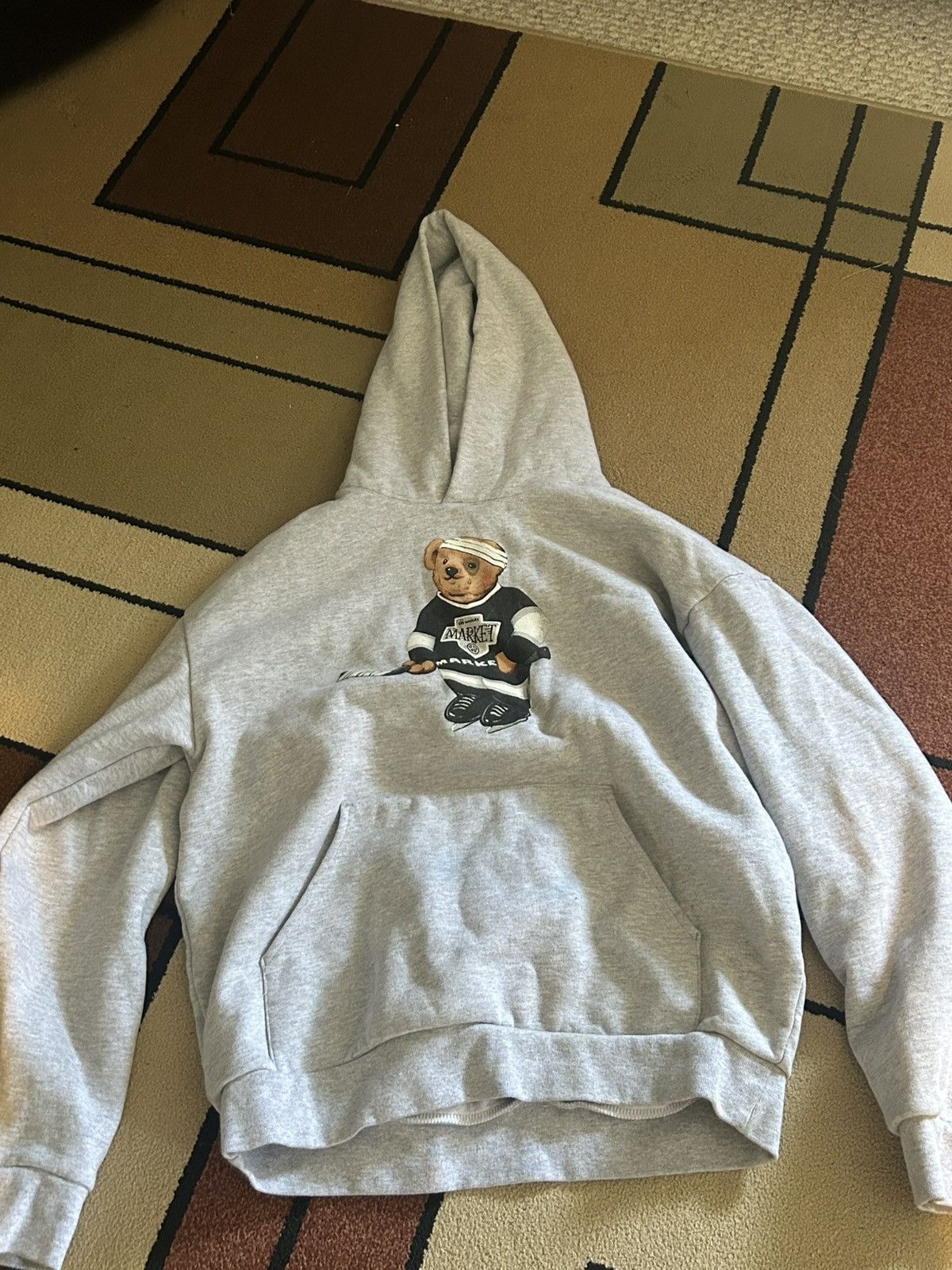 Hockey market bear