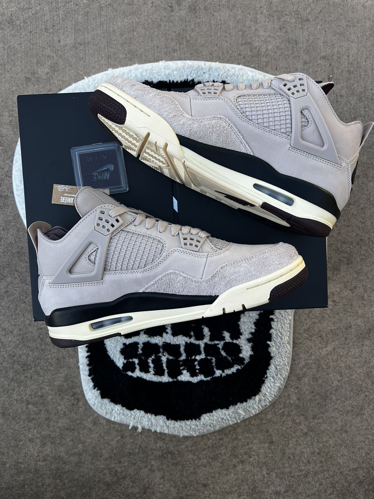 A Ma Maniere × Jordan Brand × Nike Air Jordan 4 Retro A Ma Maniére “While You Were Sleeping” Size US 9.5 / EU 42-43 - 2 Thumbnail