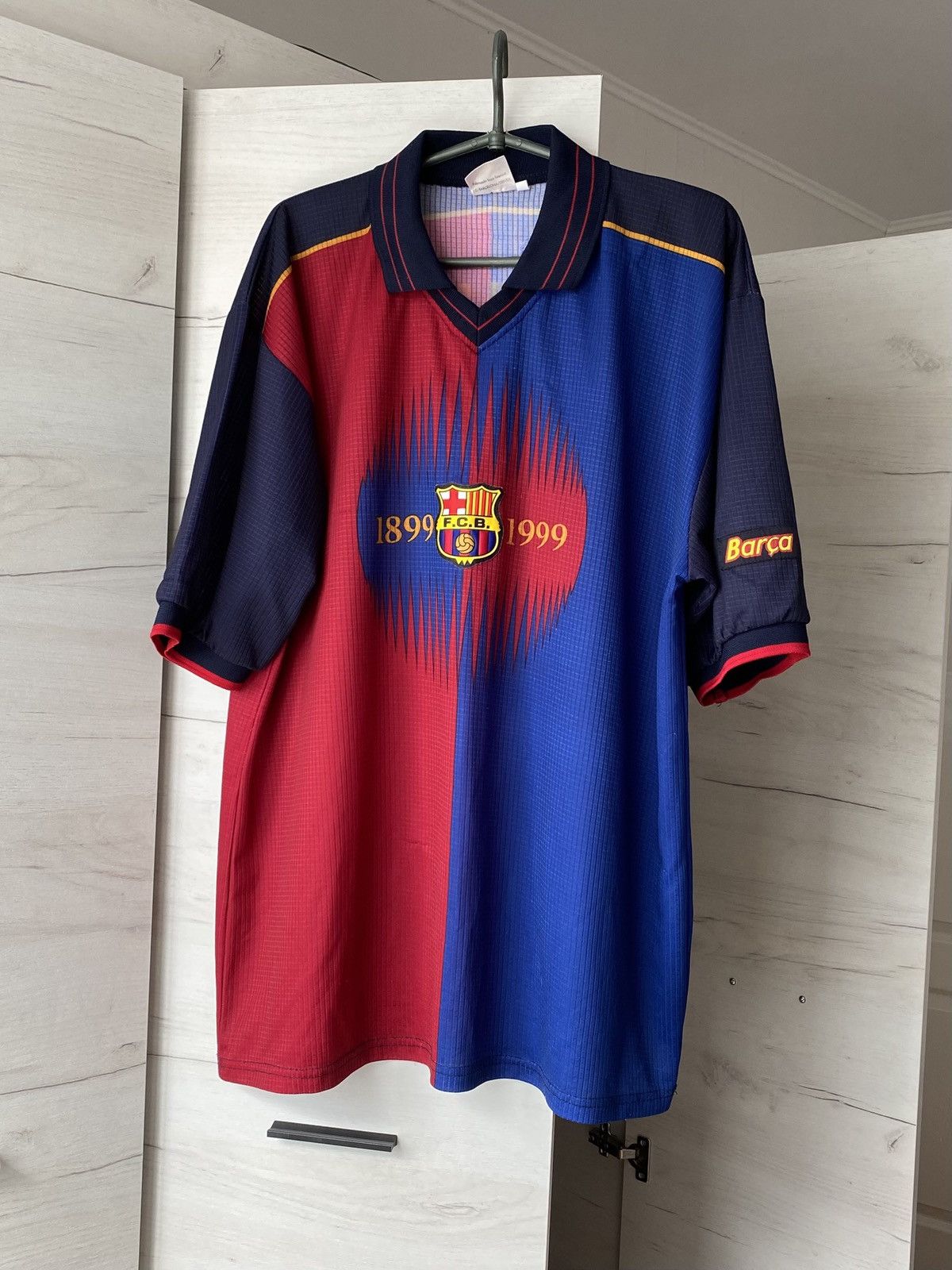 Other Barcelona Centenary Jersey XXL Rivaldo 11 1899-1999 Rare Size US XXL / EU 58 / 5 - 1 Thumbnail