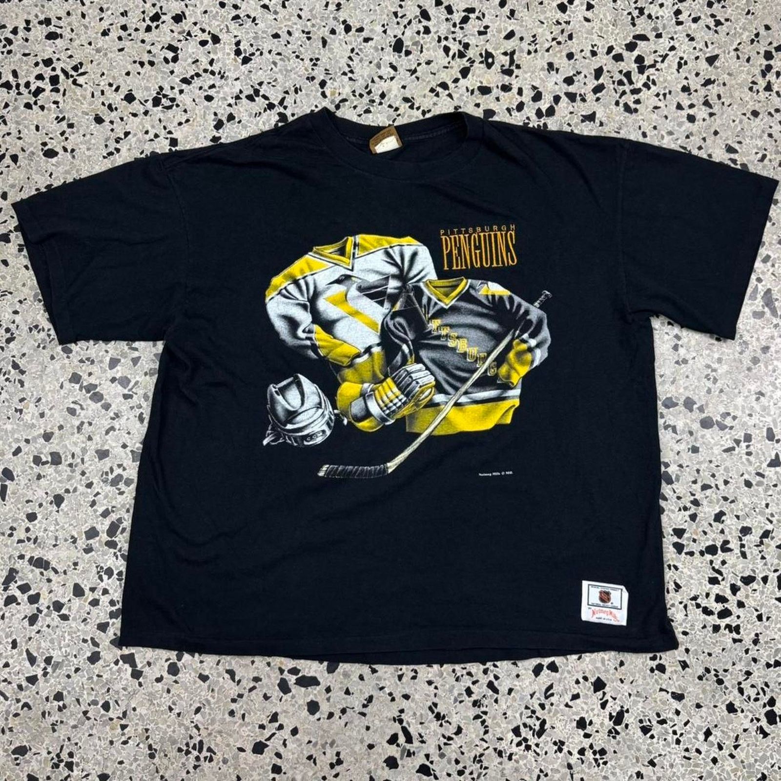 Nutmeg × Vintage VINTAGE 90S SINGLE STITCH NUTMEG NHL PITTSBURG PENGUINS TEE: Size US XL / EU 56 / 4 - 1 Thumbnail