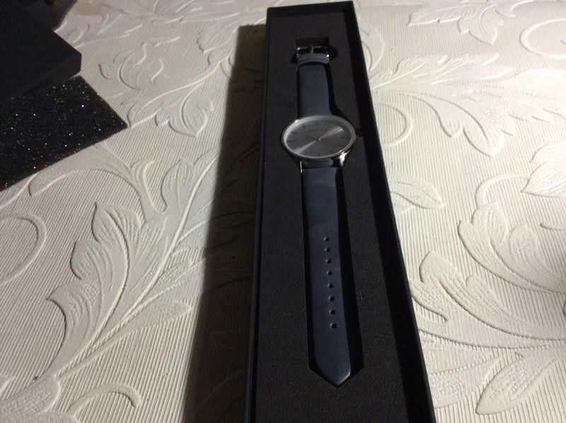 Designer Unknown silver dial leather strap watch Size ONE SIZE - 9 Thumbnail