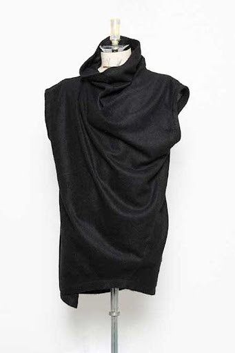 Venus Apaca Sleeveless Top