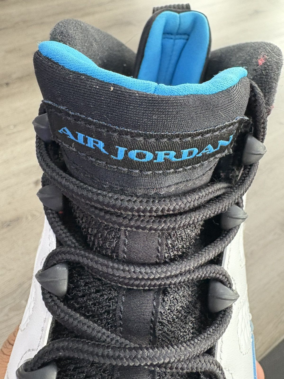 Jordan Brand Air Jordan 9 Retro “Powder Blue” (2024) **PRE-OWNED** Size US 10.5 / EU 43-44 - 6 Thumbnail