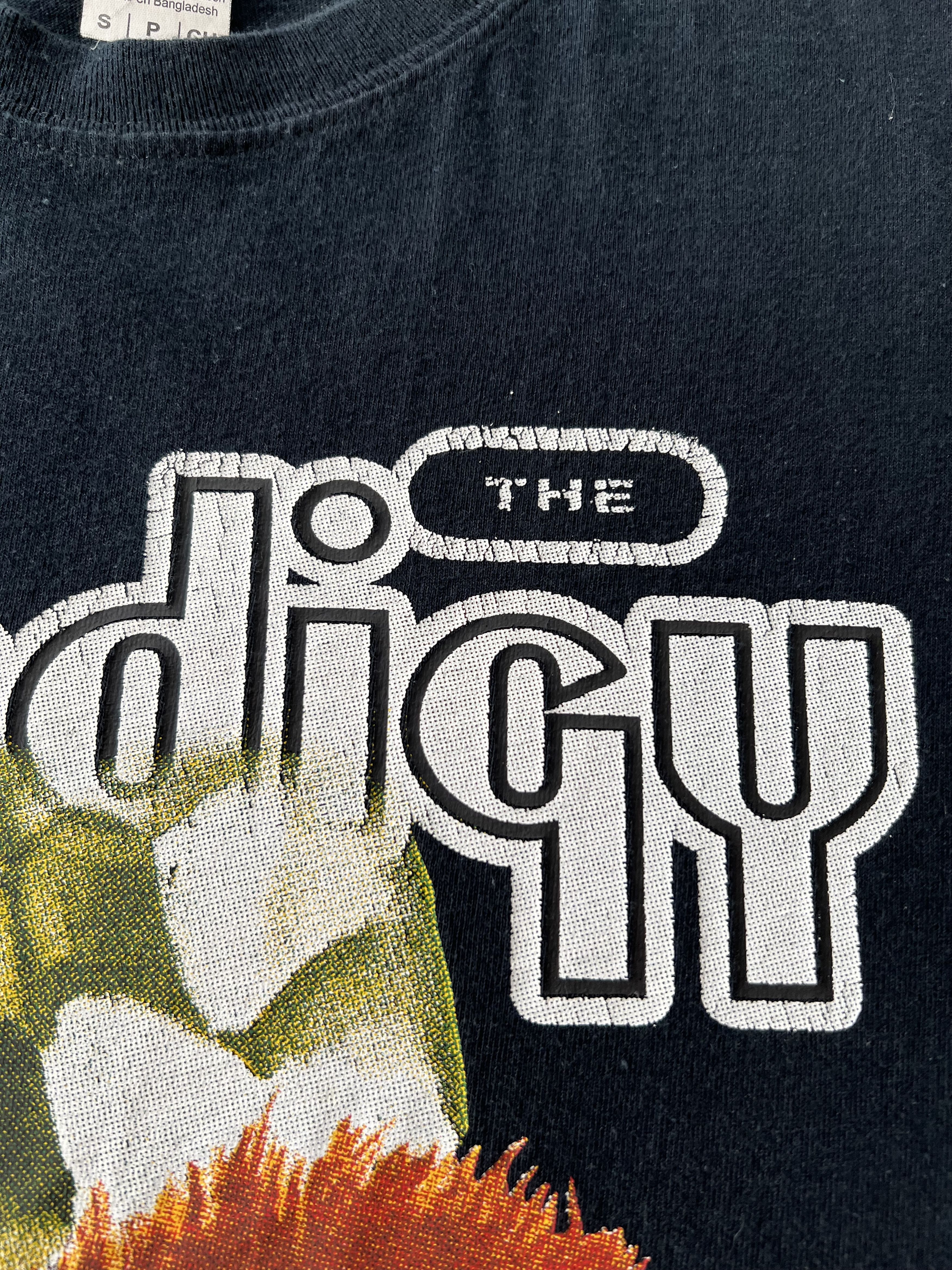 Band Tees Vintage 2000s The Prodigy Electonic Music Black T-shirt Size US S / EU 44-46 / 1 - 6 Thumbnail
