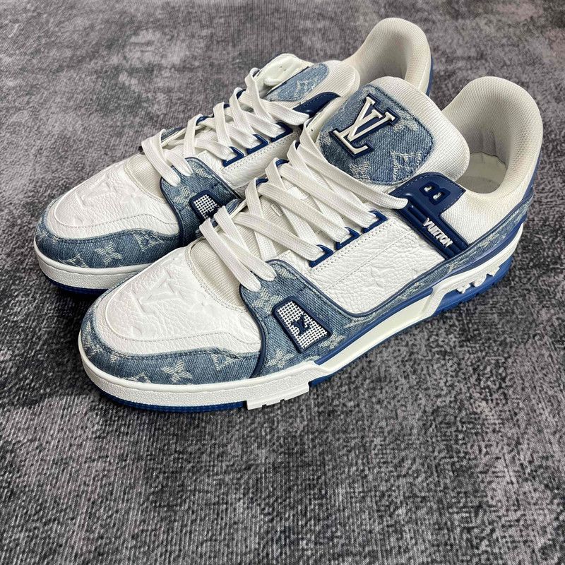 Louis Vuitton Louis Vuitton Trainer Casual Sneakers in White and Blue 0079 Size US 10.5 / EU 43-44 - 1 Thumbnail
