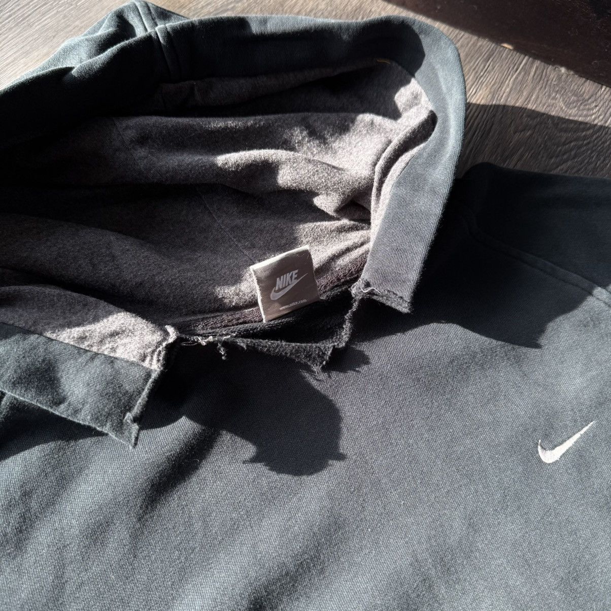 Nike Nike swoosh Y2K Hoodie Size US L / EU 52-54 / 3 - 3 Thumbnail