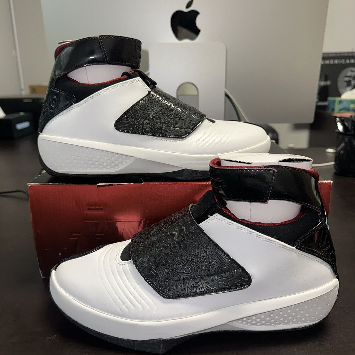 image of Size 8 - Jordan 20 OG Quickstrike 2005 Shoes in White, Men's