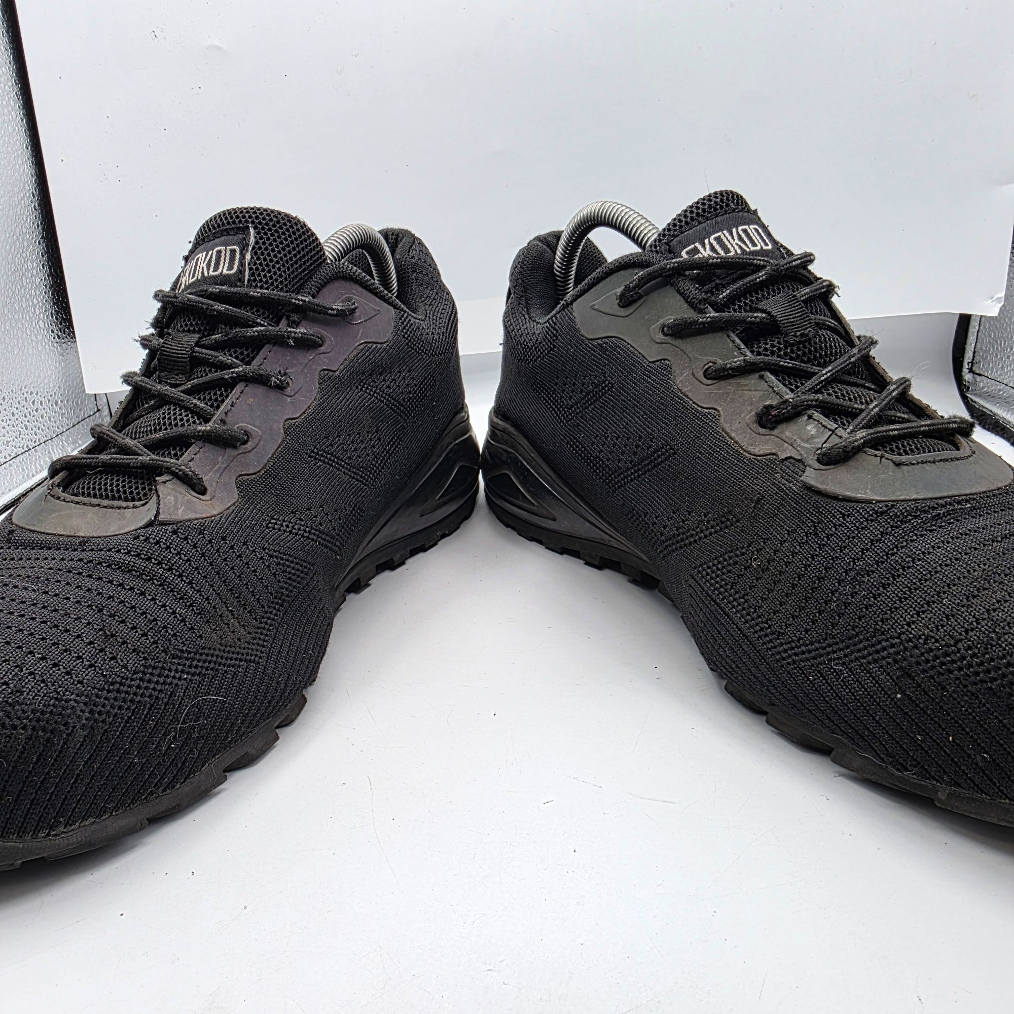 Other SkoKod Mens Size 10.5 Black Steel Toe Safety Shoes Slip Resi Size US 10.5 / EU 43-44 - 3 Thumbnail