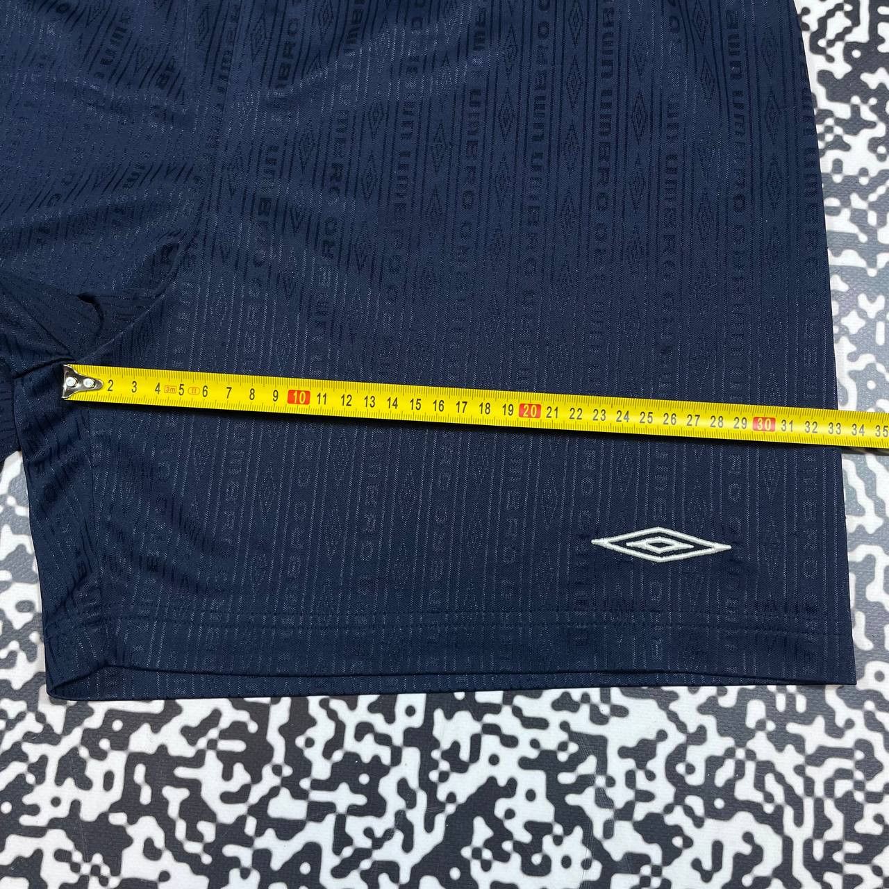 Umbro Vintage 90s Umbro Monogram Retro Casual Sports Style Shorts Size US 36 / EU 52 - 13 Thumbnail