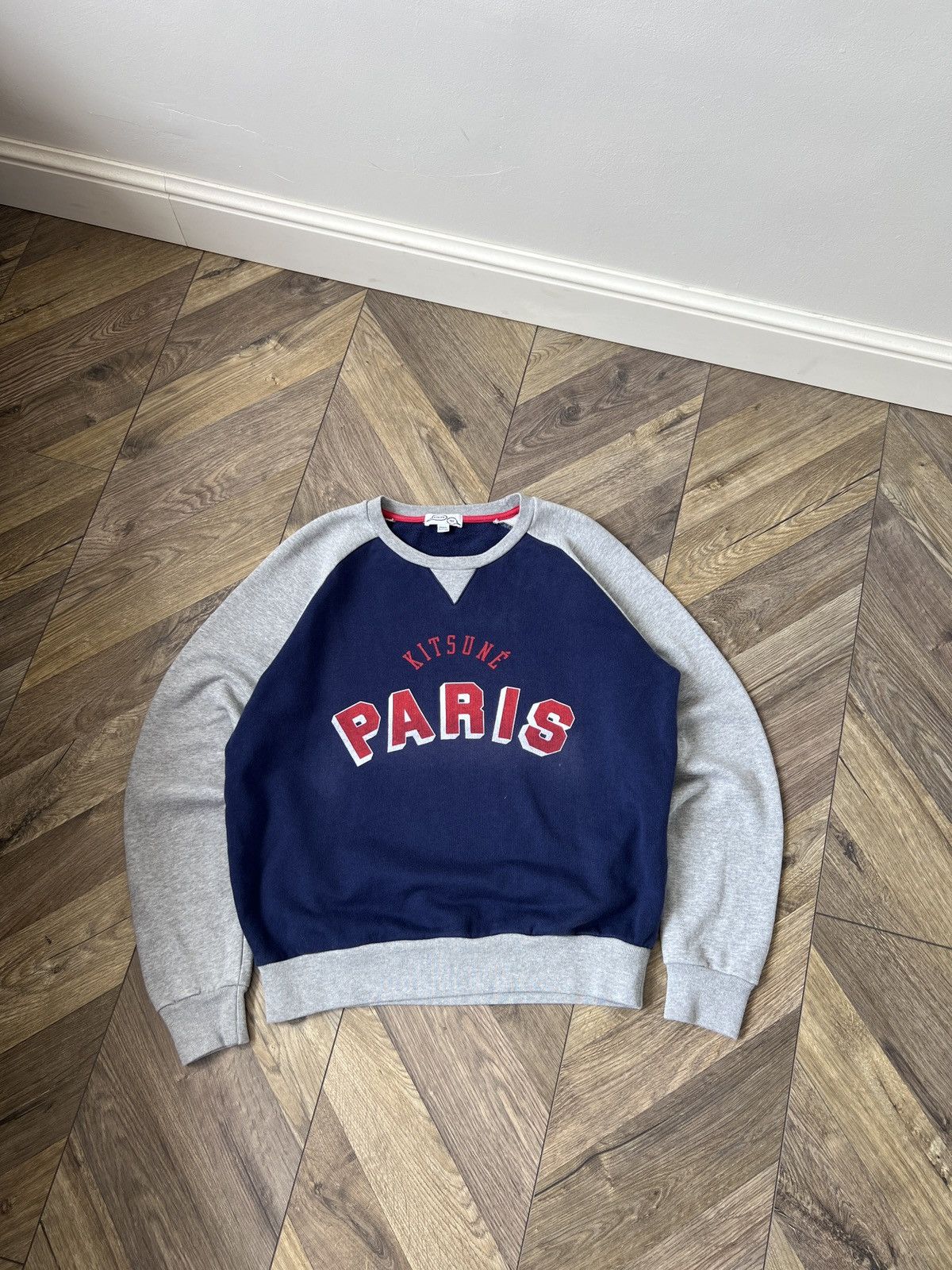 Designer × Maison Kitsune × Vintage Vintage Kitsune Paris Cotton Printed Sweatshirt Size US M / EU 48-50 / 2 - 2 Thumbnail