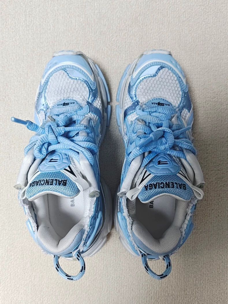 Balenciaga Balenciaga size 35 Runner Low Top Shoes 2502-Nextarrow Size US 5 / EU 37 - 2 Thumbnail