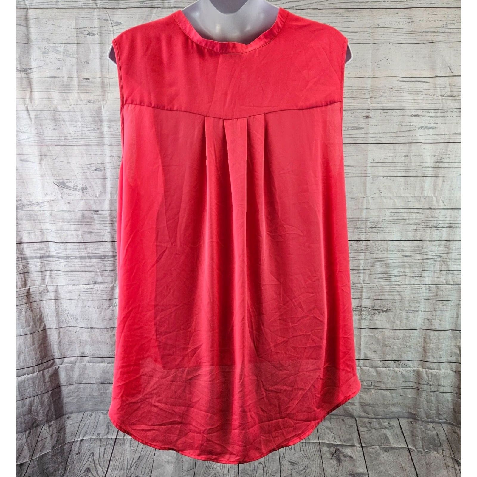 Torrid **Torrid Women's Size 5X Solid Pink Sleeveless V-Neck Blouse** User: Torrid Women's Size 5X Solid Pink Sleeveless V-Neck Blouse Size XXL / US 16-18 / IT 52-54 - 4 Thumbnail