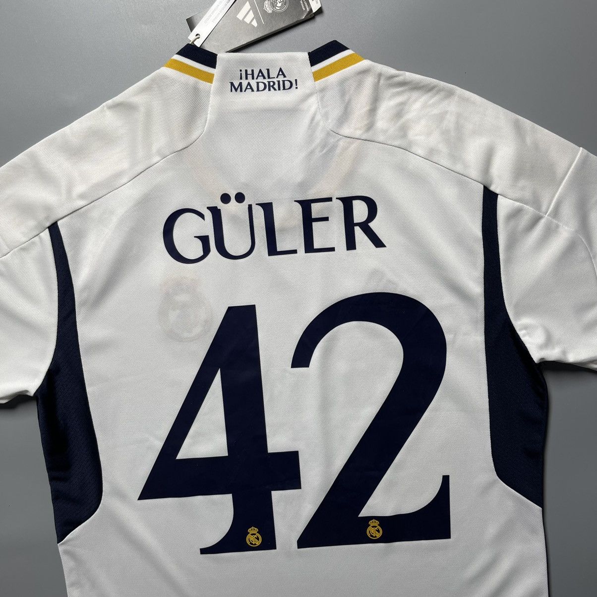 Adidas × Vintage NWT REAL MADRID 2023/2024 FOOTBALL HOME JERSEY #42 GULER Size US M / EU 48-50 / 2 - 9 Thumbnail