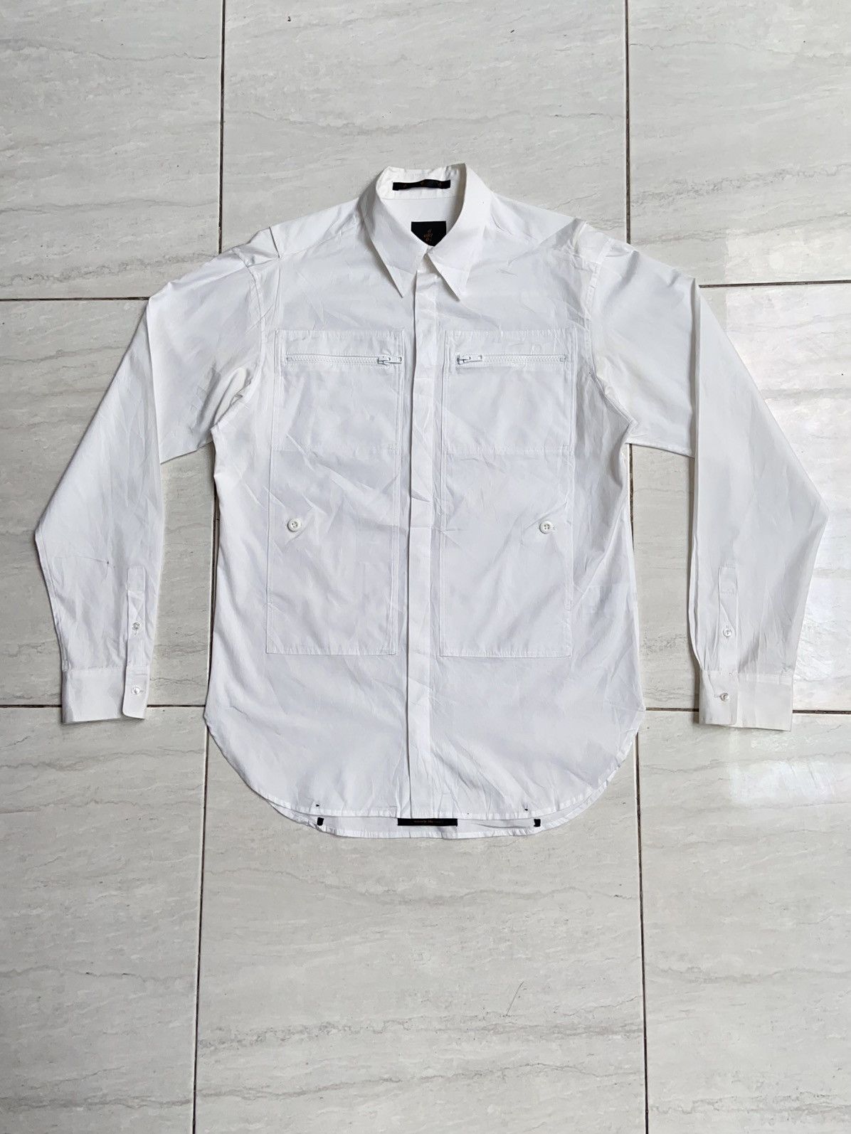 Aatoo Modeled By Chika Aoyama White Shirt
