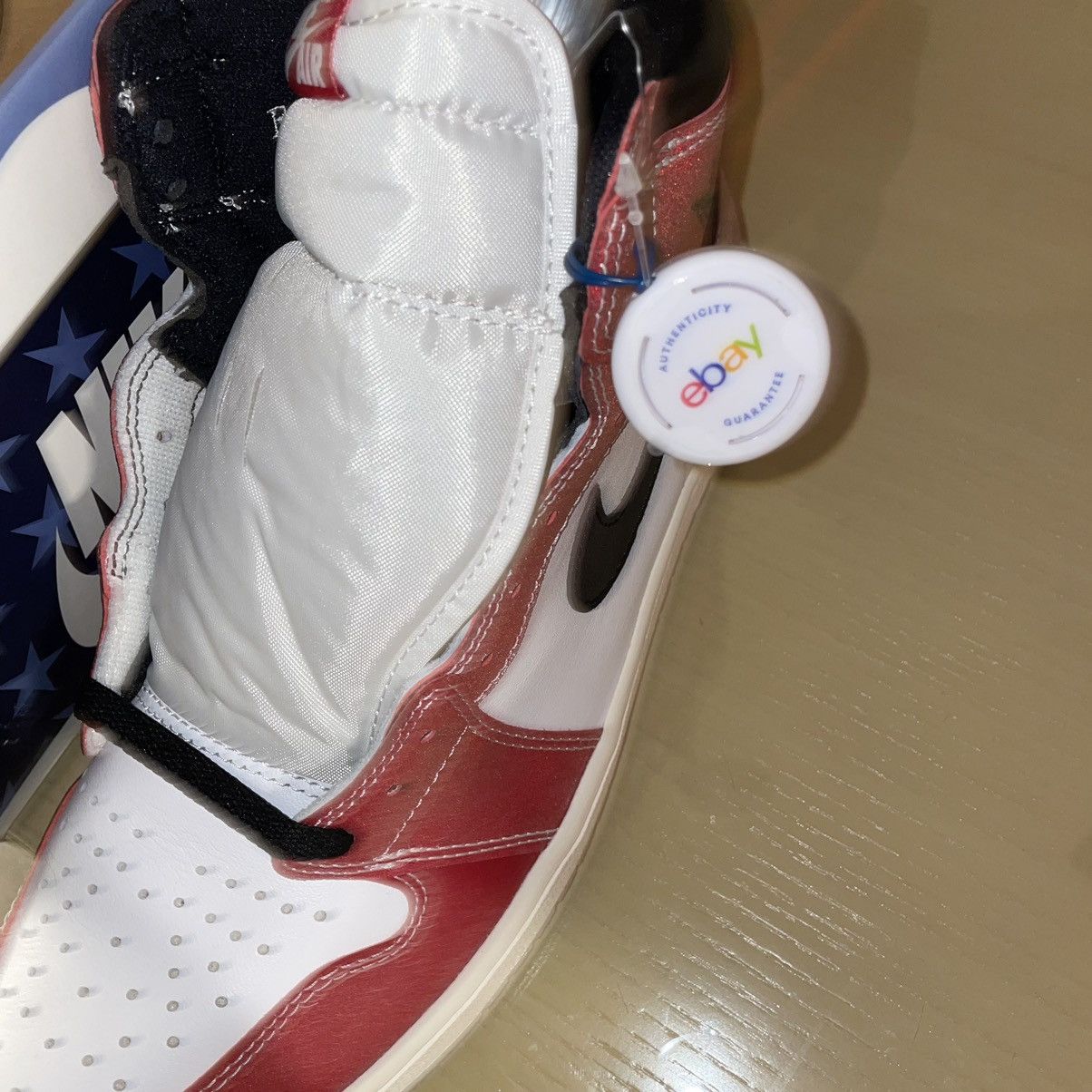 Jordan Brand Jordan Retro 1 “Trophy Room” Friends And Family Edition Size US 11 / EU 44 - 8 Thumbnail