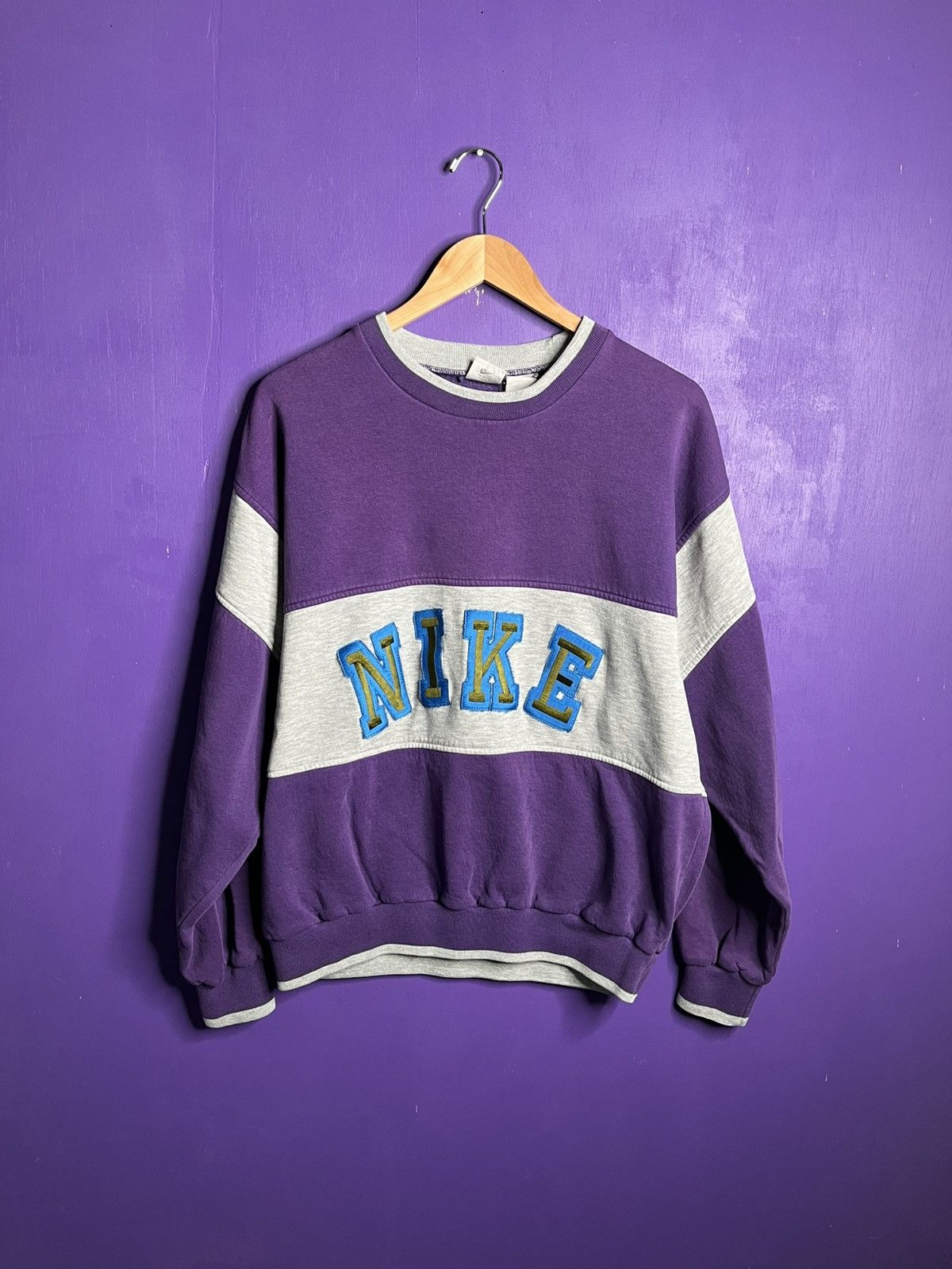 Vintage 90s Nike two tone collegiate style crewneck