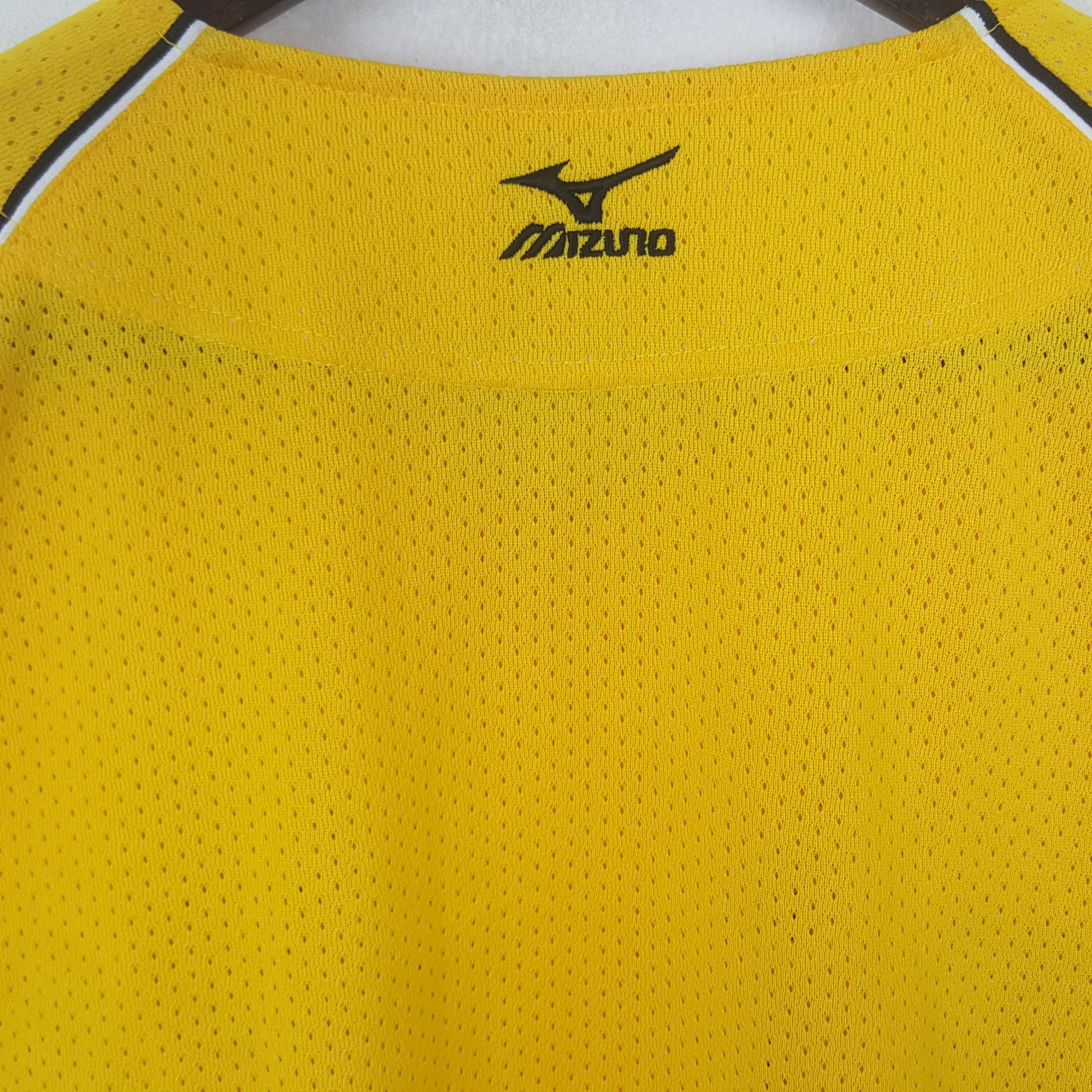 Japanese Brand × Vintage Vintage Mizuno x Hanshin Tigers Sport T-shirt Size US M / EU 48-50 / 2 - 4 Thumbnail