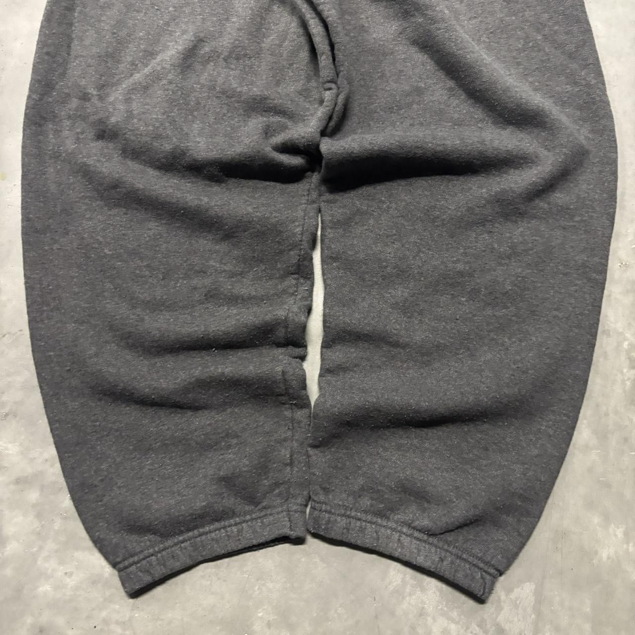 Japanese Brand × Vintage Crazy Vintage Y2K/2000s Faded Grey Skater Essential Sweatpants! Size US 32 / EU 48 - 5 Thumbnail