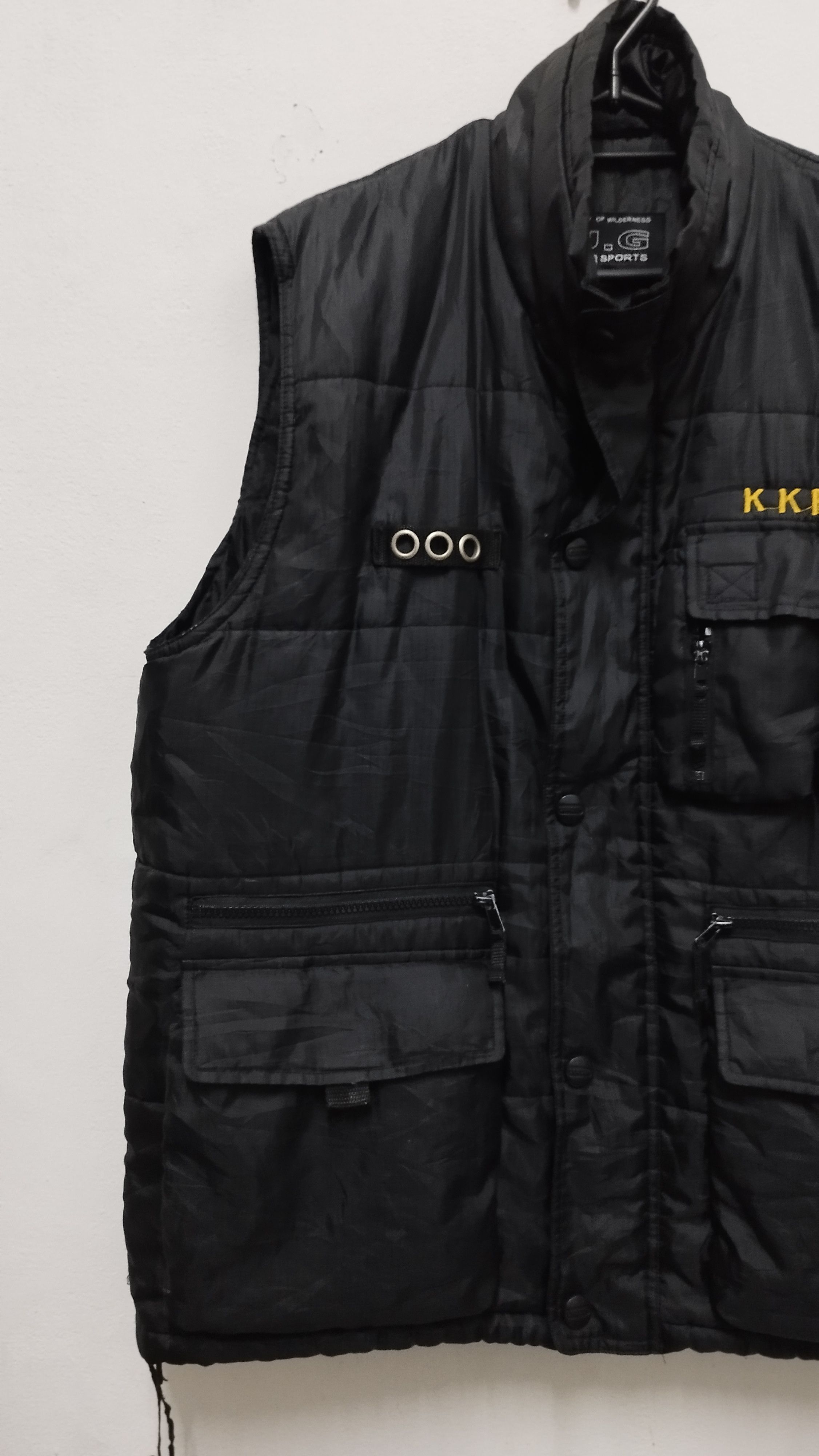 Japanese Brand U.G sport cargo vest Size US L / EU 52-54 / 3 - 5 Thumbnail