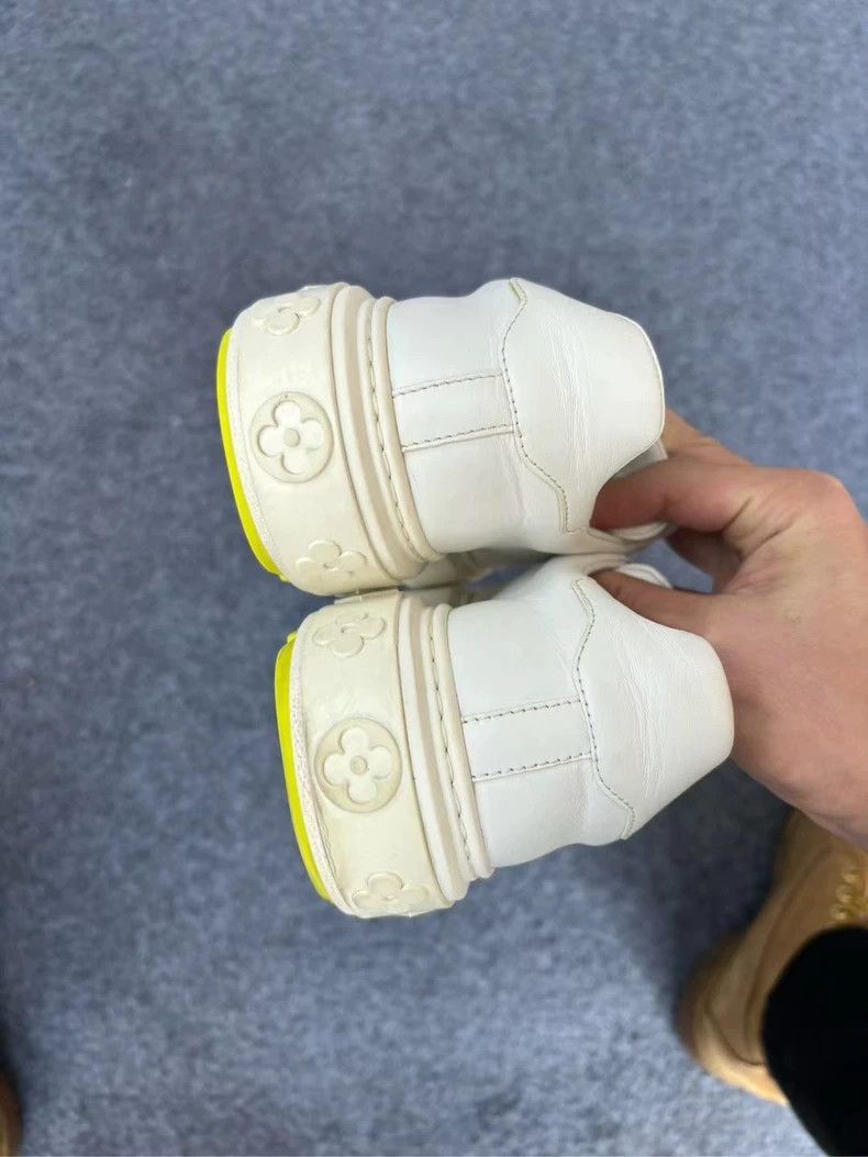 Louis Vuitton LV Louis Vuitton Logo Platform Sneakers Size 36-2506 Size US 6 / EU 39 - 3 Thumbnail