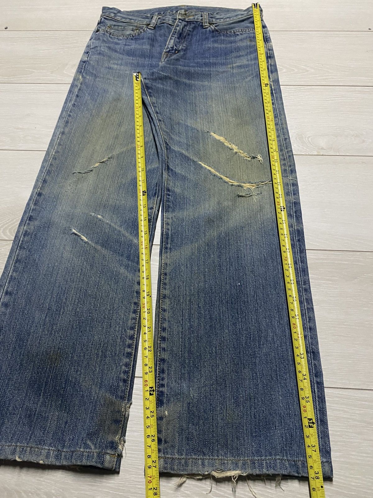 Uniqlo Vintage Japanese Brand Uniqlo Mud Wash Distressed Loose Jean Size US 30 / EU 46 - 13 Thumbnail