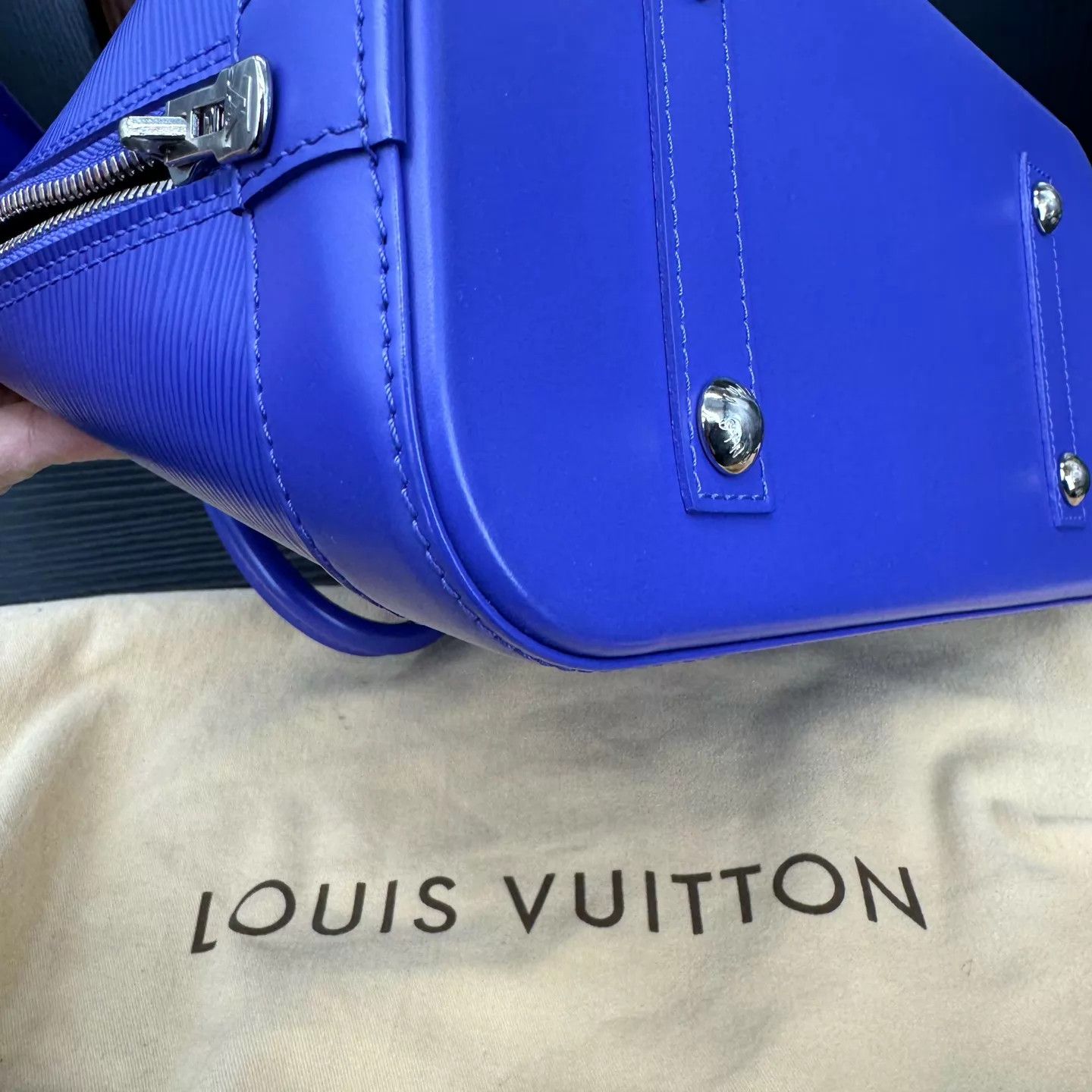 Louis Vuitton LV Alma Water Ripple Blue Shell Bag Mint Size ONE SIZE - 8 Thumbnail